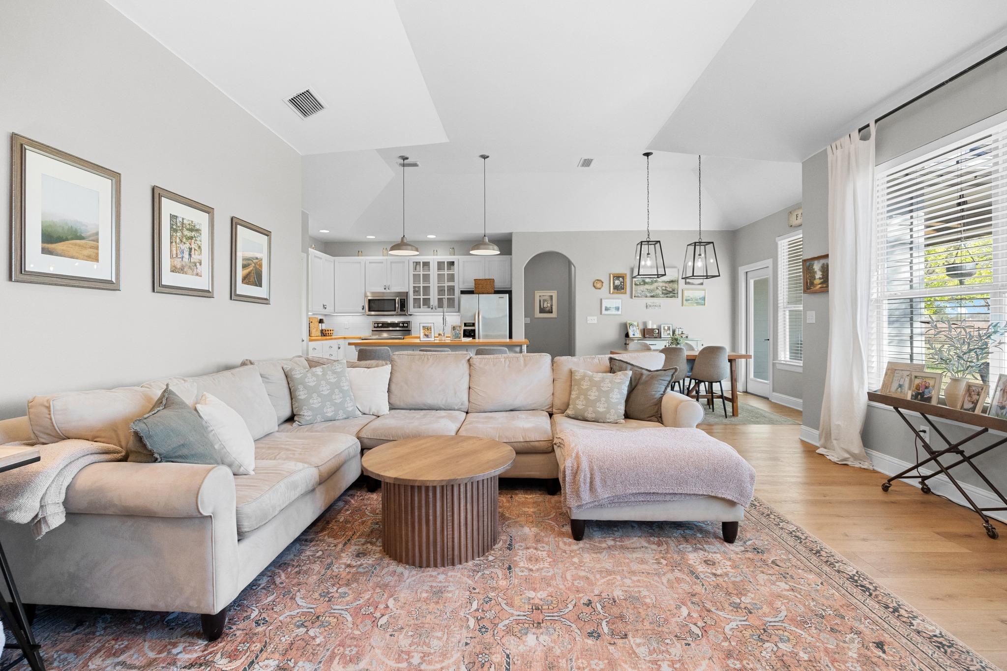 502 NW River Rd, Martindale, TX 78655