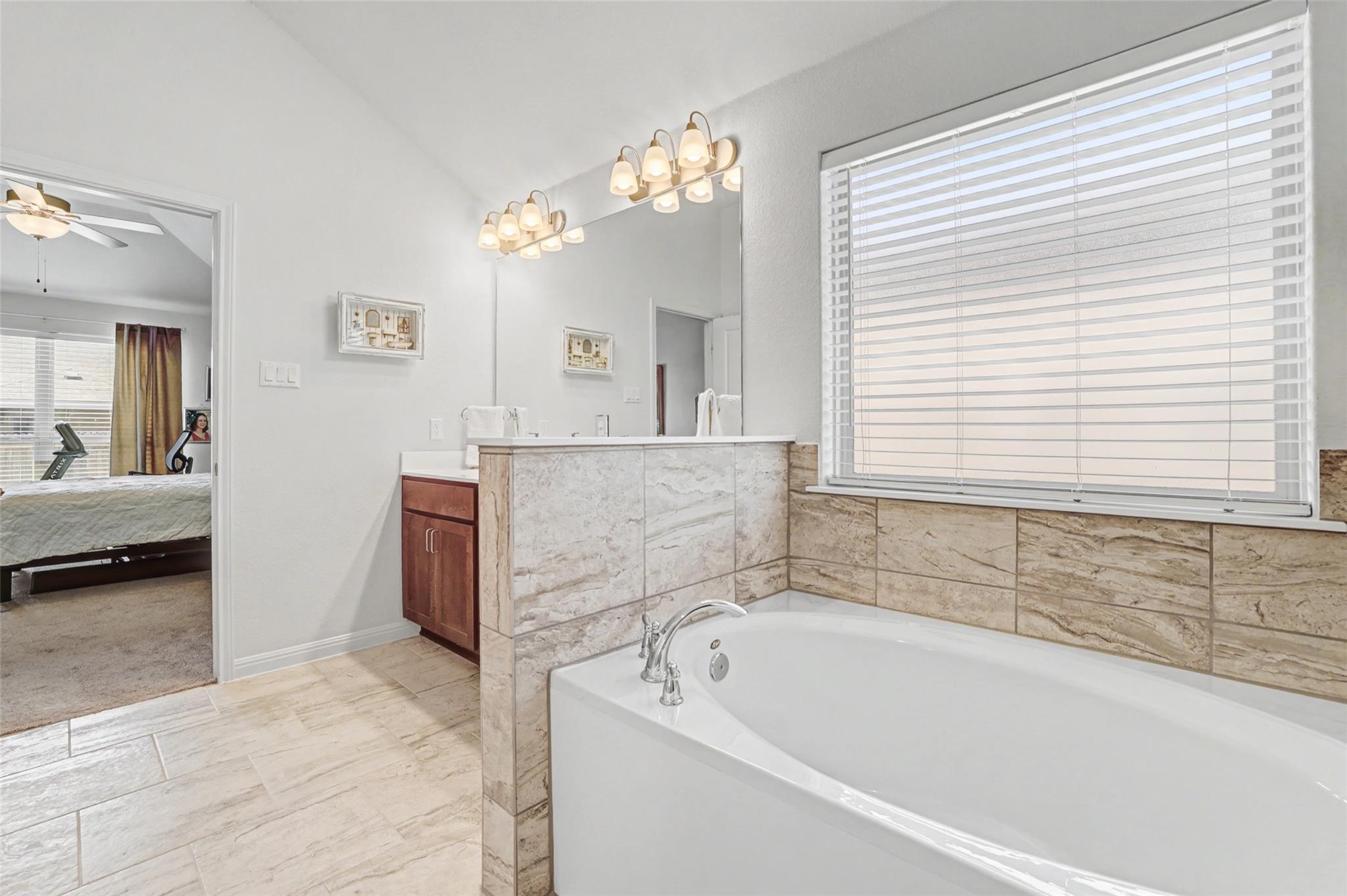 266 Finstown St, Hutto, TX 78634