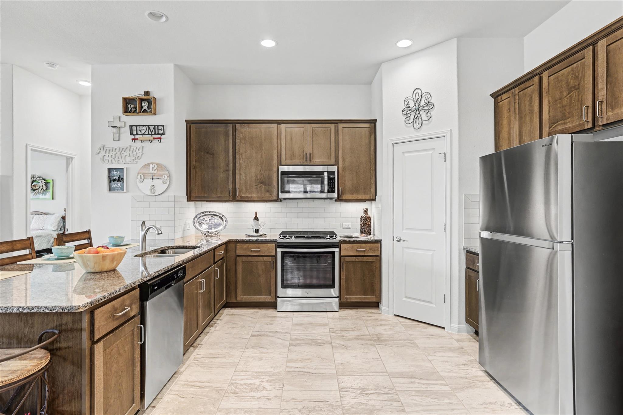 266 Finstown St, Hutto, TX 78634