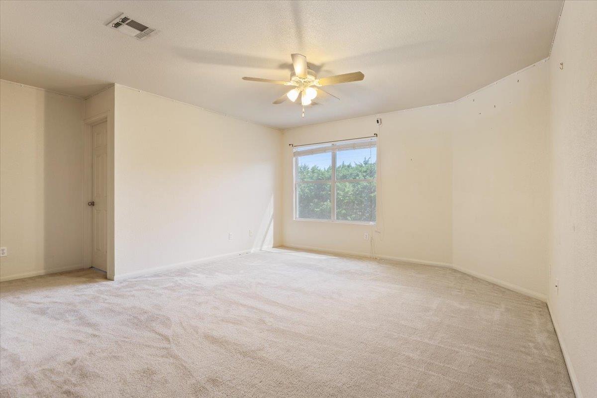 2304 Riley Dr, Killeen, TX 76542