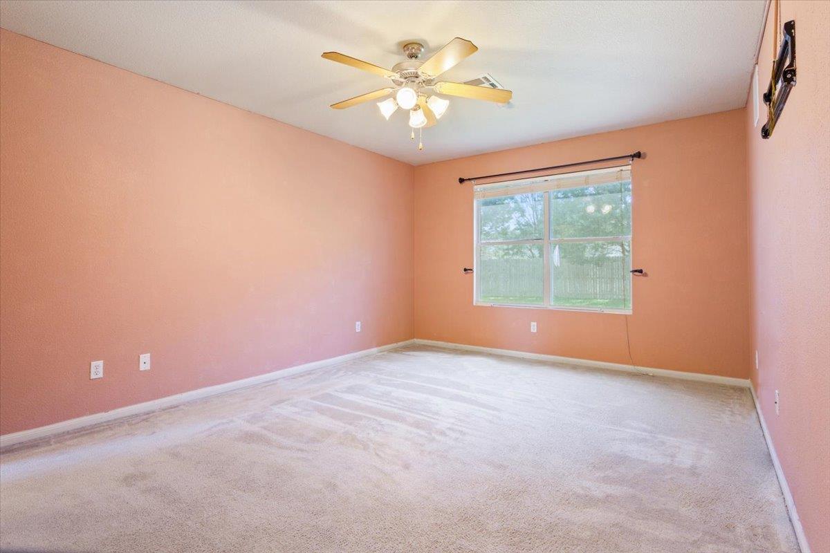 2304 Riley Dr, Killeen, TX 76542