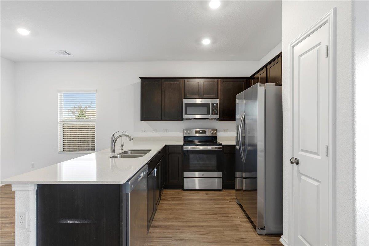 1140 Cattail Ln, Bastrop, TX 78602