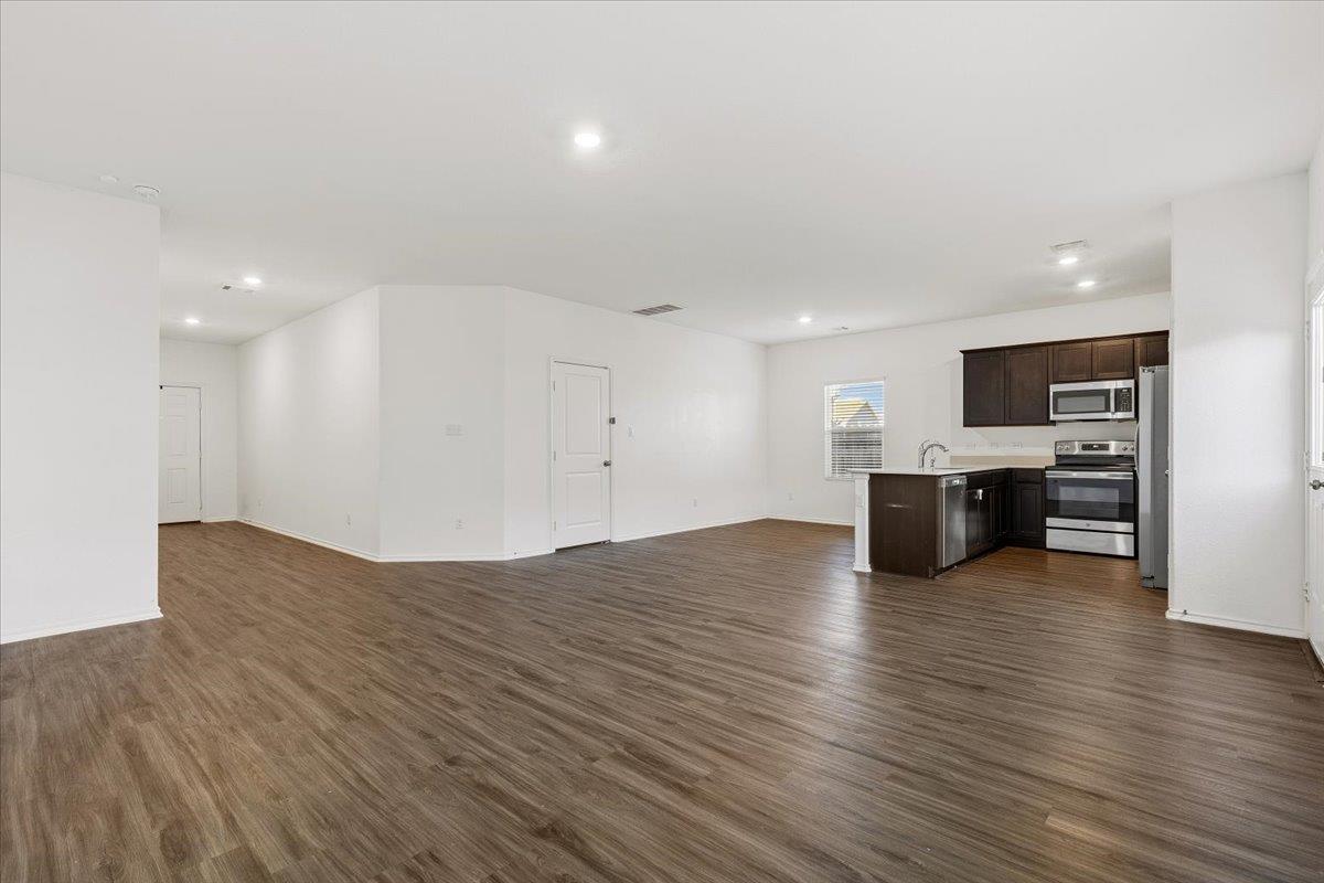 1140 Cattail Ln, Bastrop, TX 78602