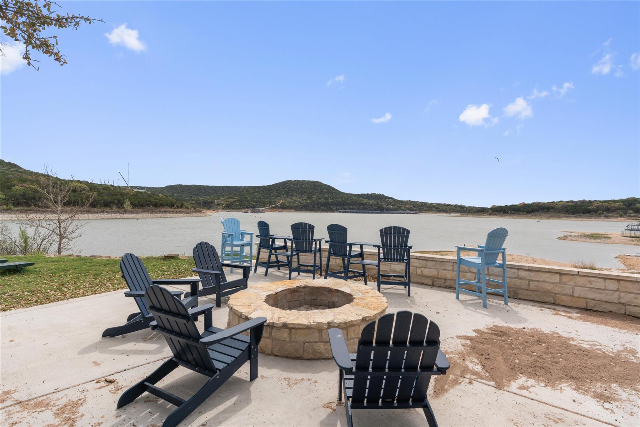 17511 E Darleen Dr, Leander, TX 78641