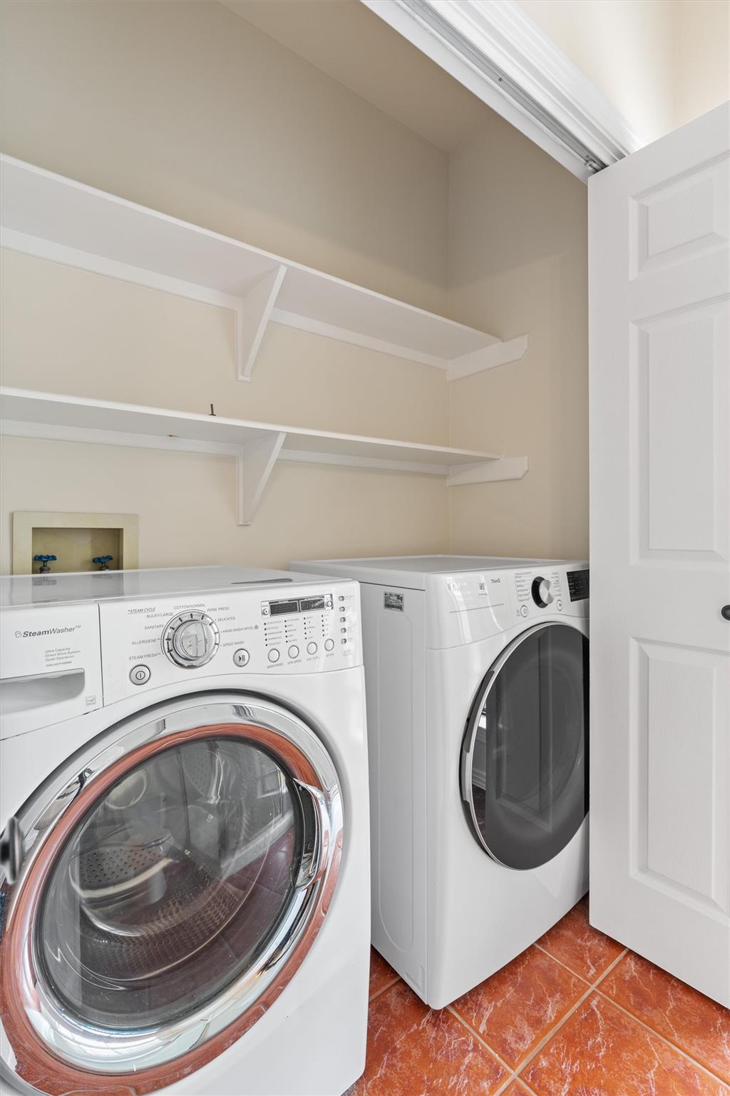 17511 E Darleen Dr, Leander, TX 78641