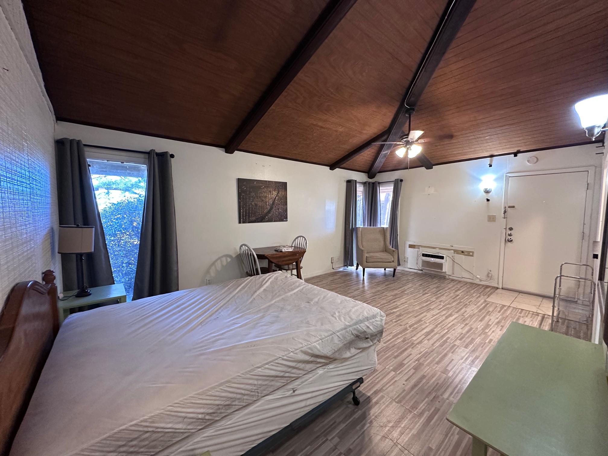 126 Conference Dr # 211, Bastrop, TX 78602