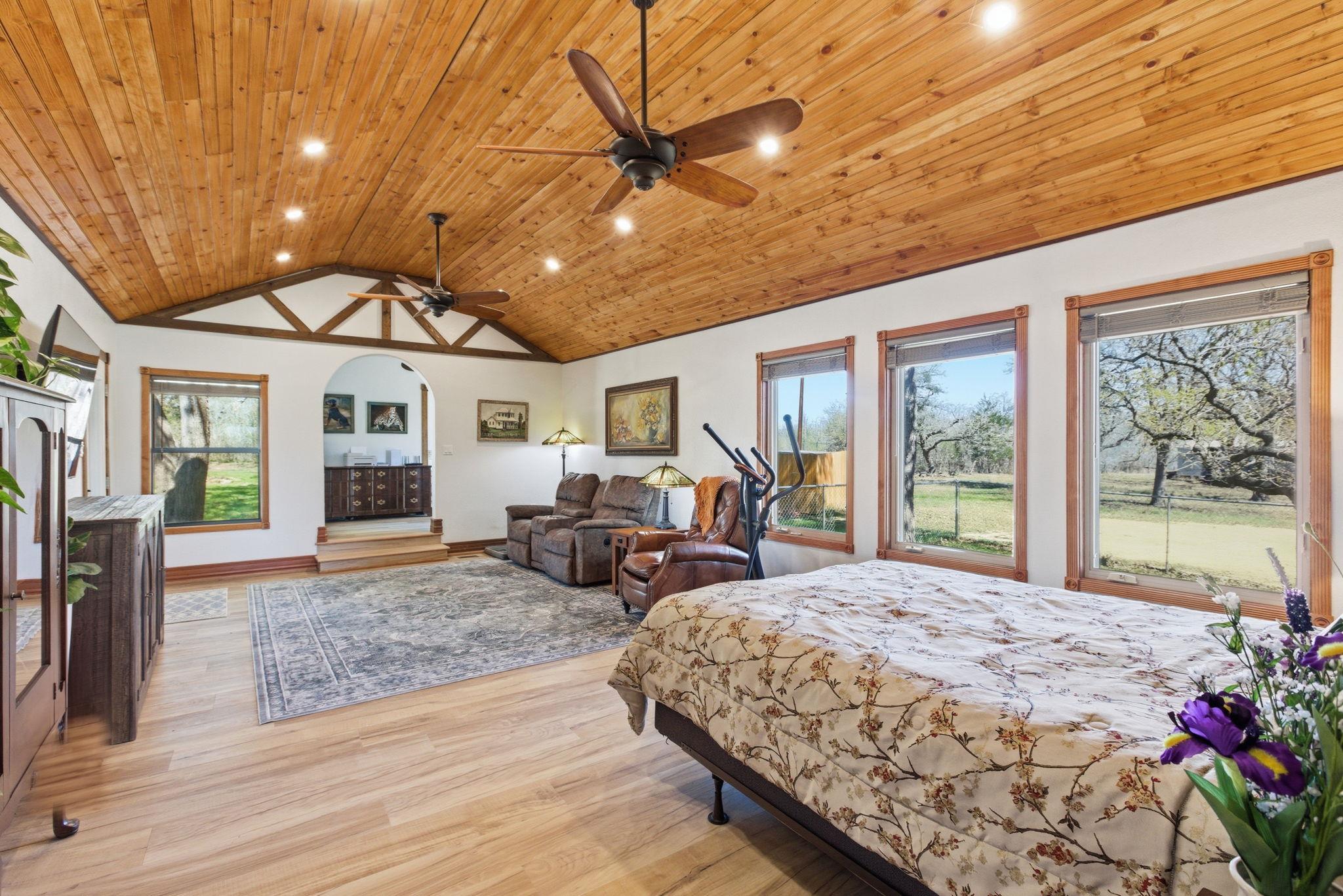 18335 FM 86, Red Rock, TX 78662