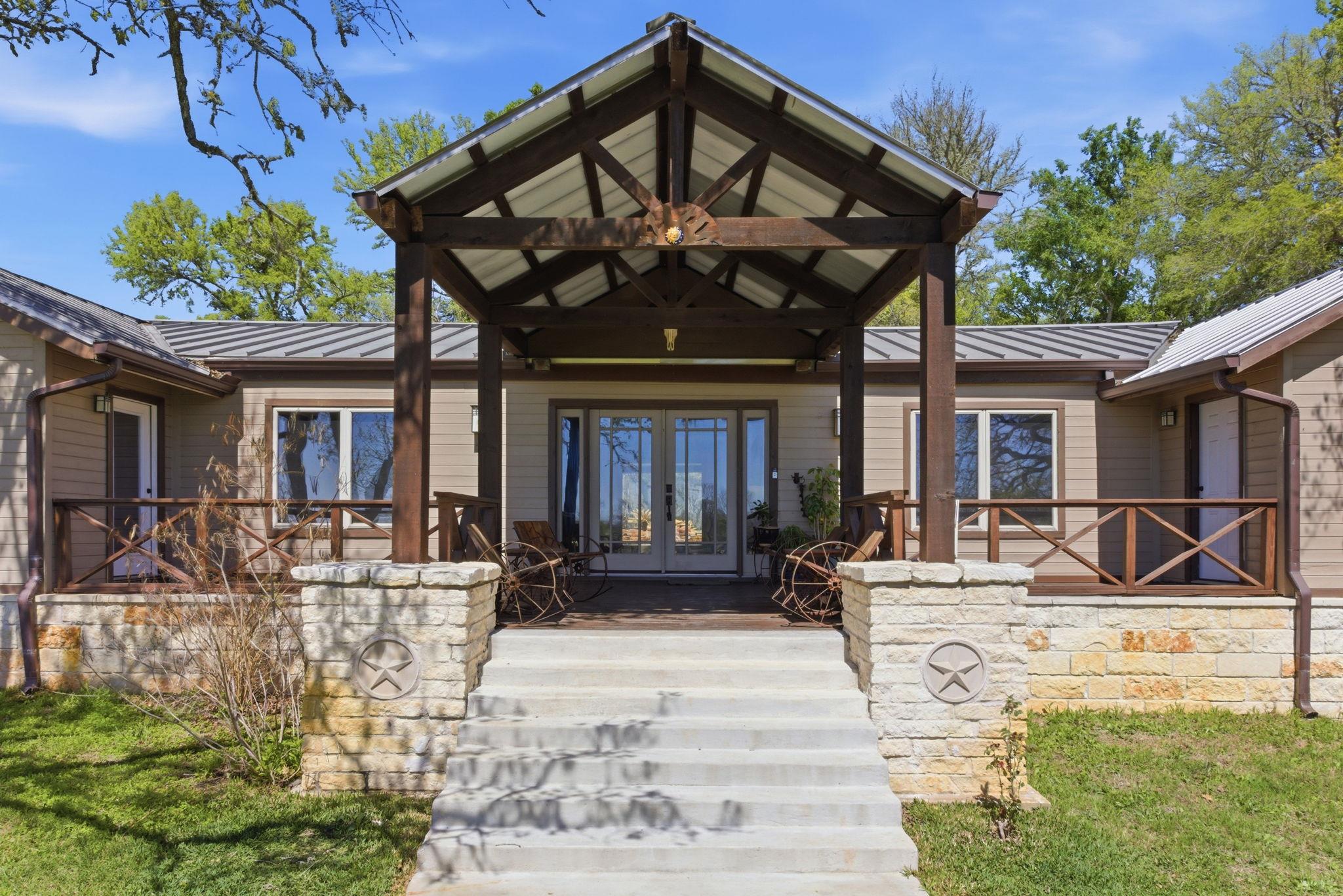 18335 FM 86, Red Rock, TX 78662