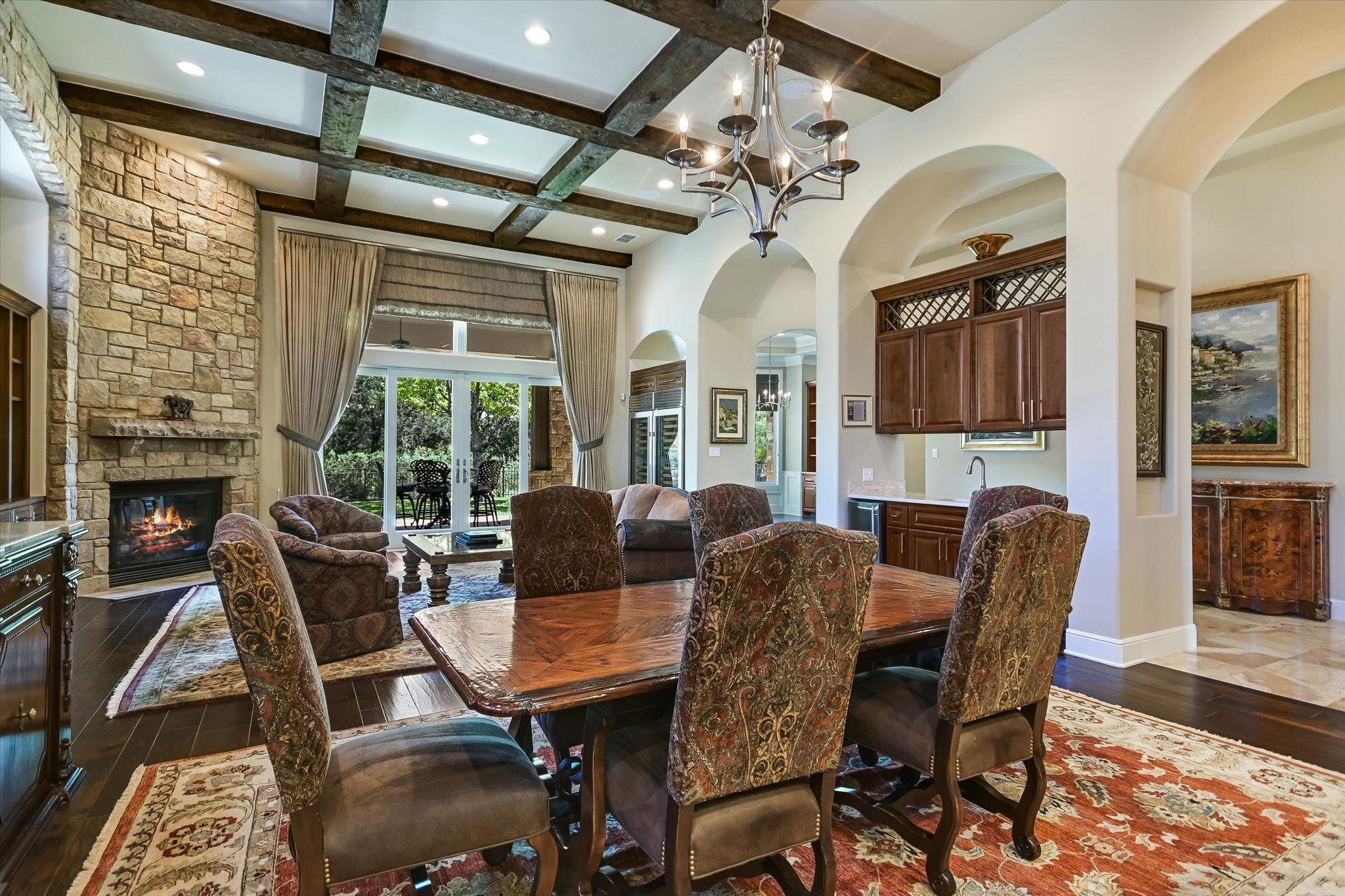 8225 Carranzo Dr, Austin, TX 78735