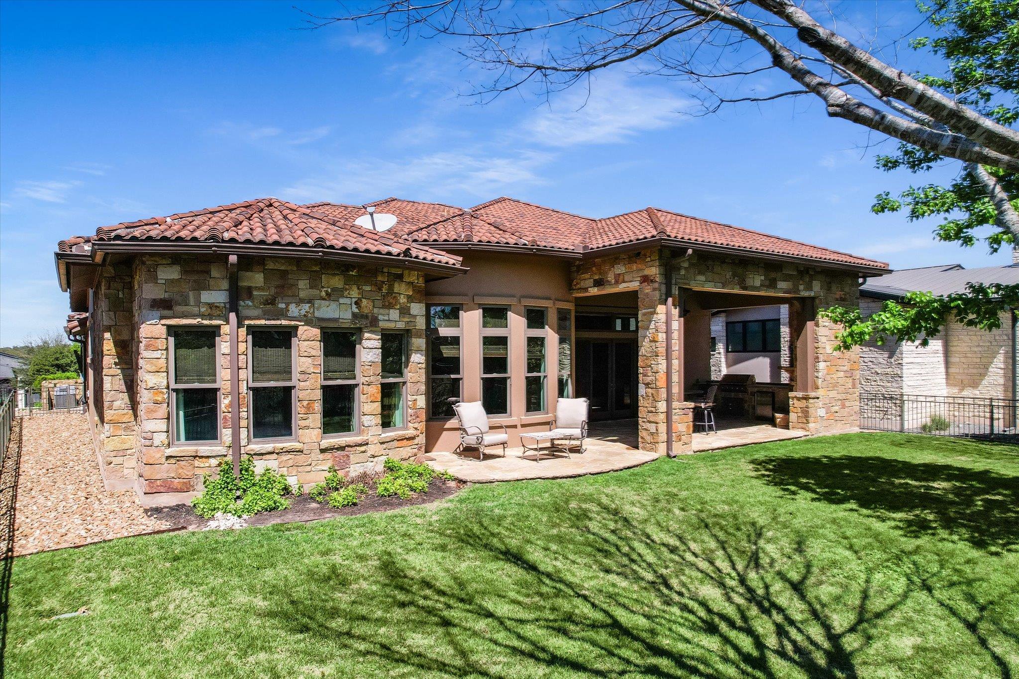 8225 Carranzo Dr, Austin, TX 78735