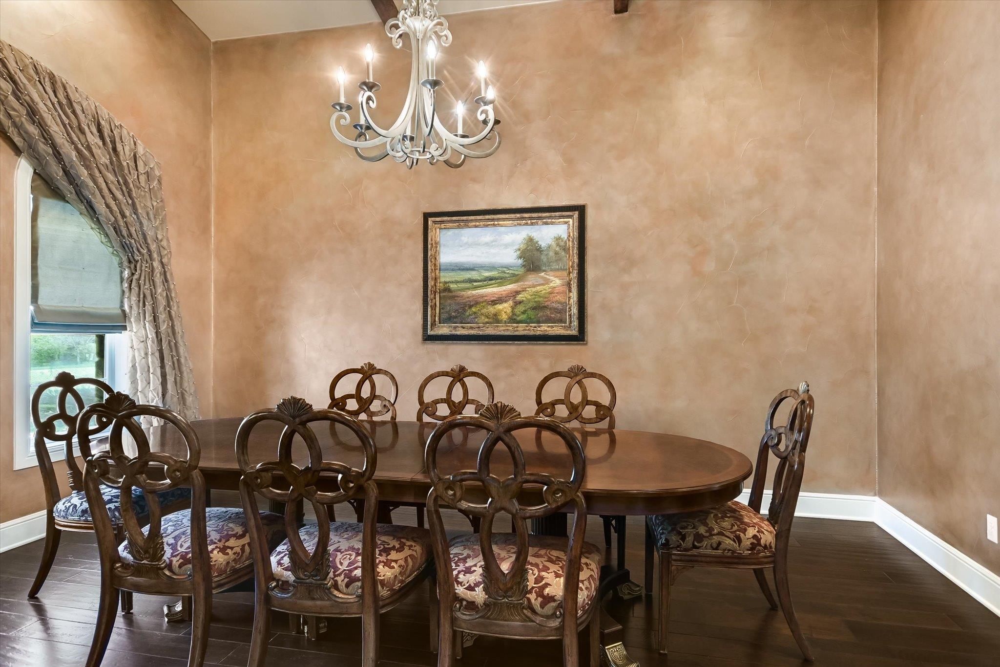 8225 Carranzo Dr, Austin, TX 78735