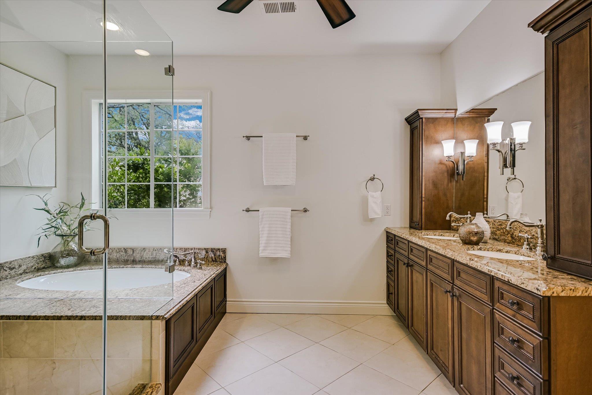 4000 Shadow Oak Ln, Austin, TX 78746