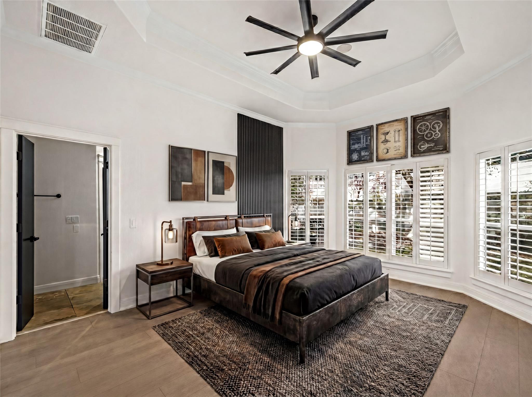 11 Treehaven Ln, The Hills, TX 78738