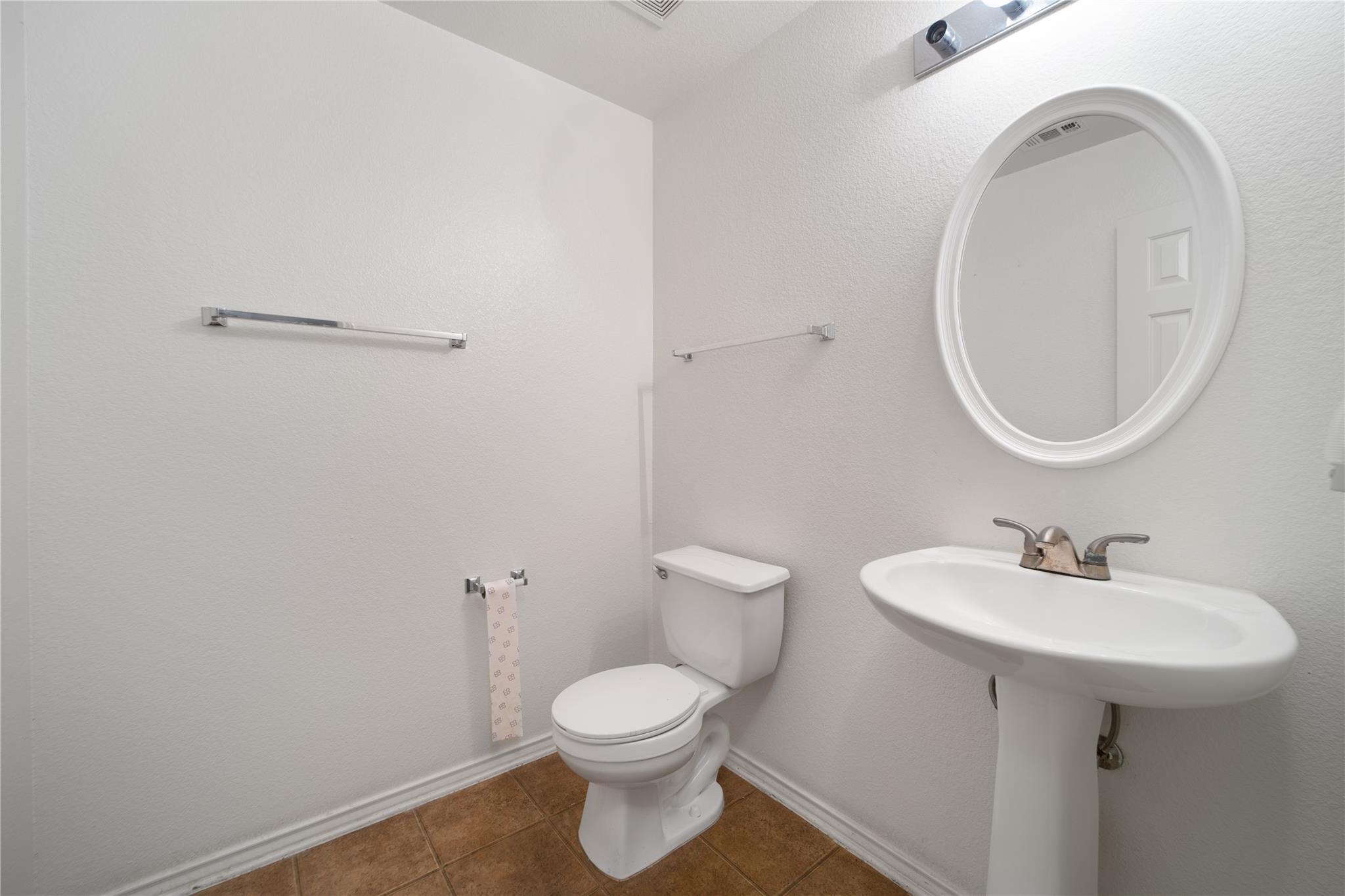 180 Beech Dr, Kyle, TX 78640