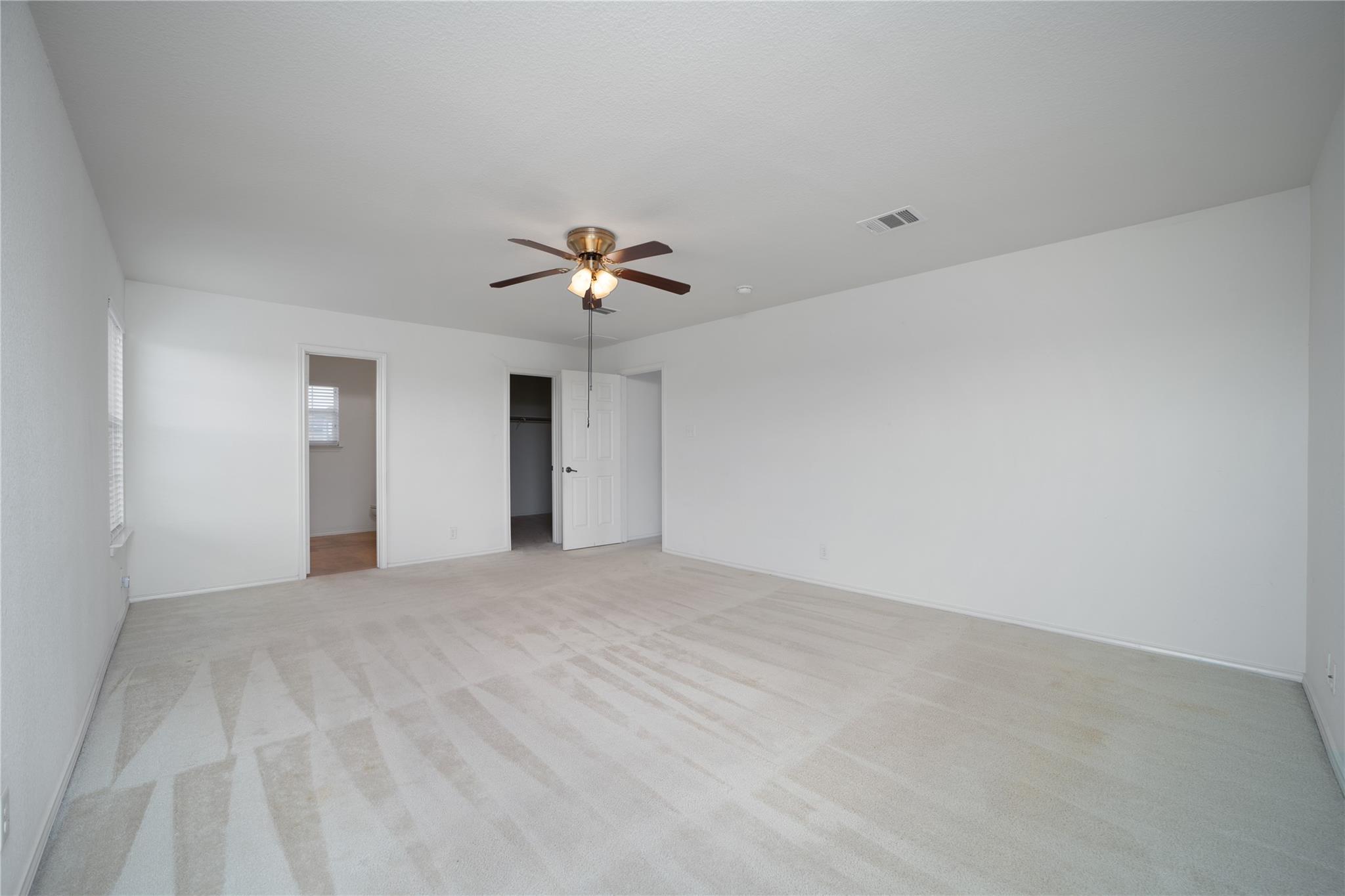 180 Beech Dr, Kyle, TX 78640