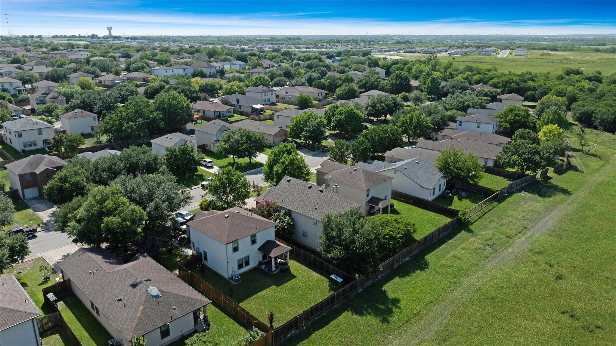 180 Beech Dr, Kyle, TX 78640