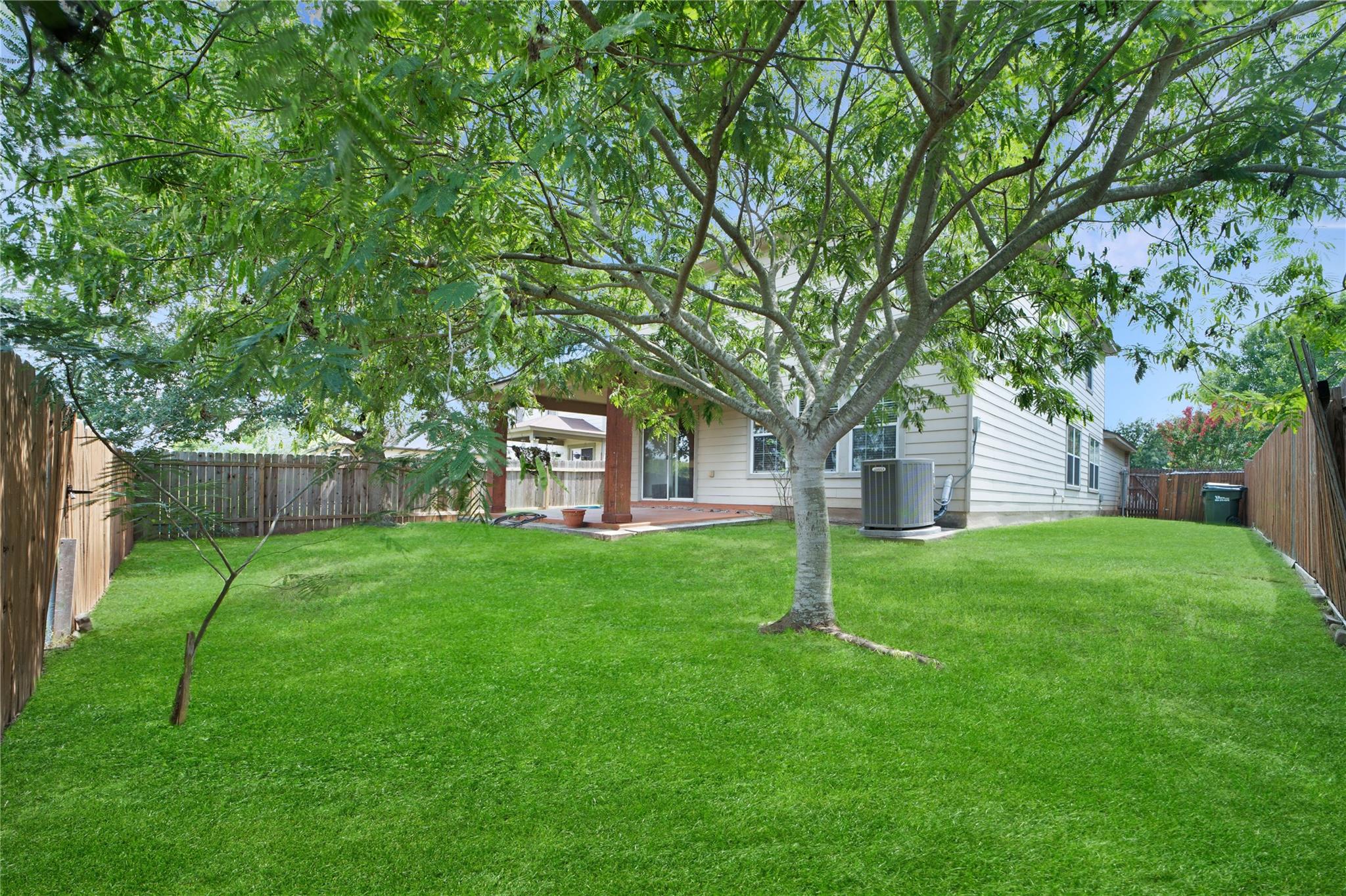 180 Beech Dr, Kyle, TX 78640