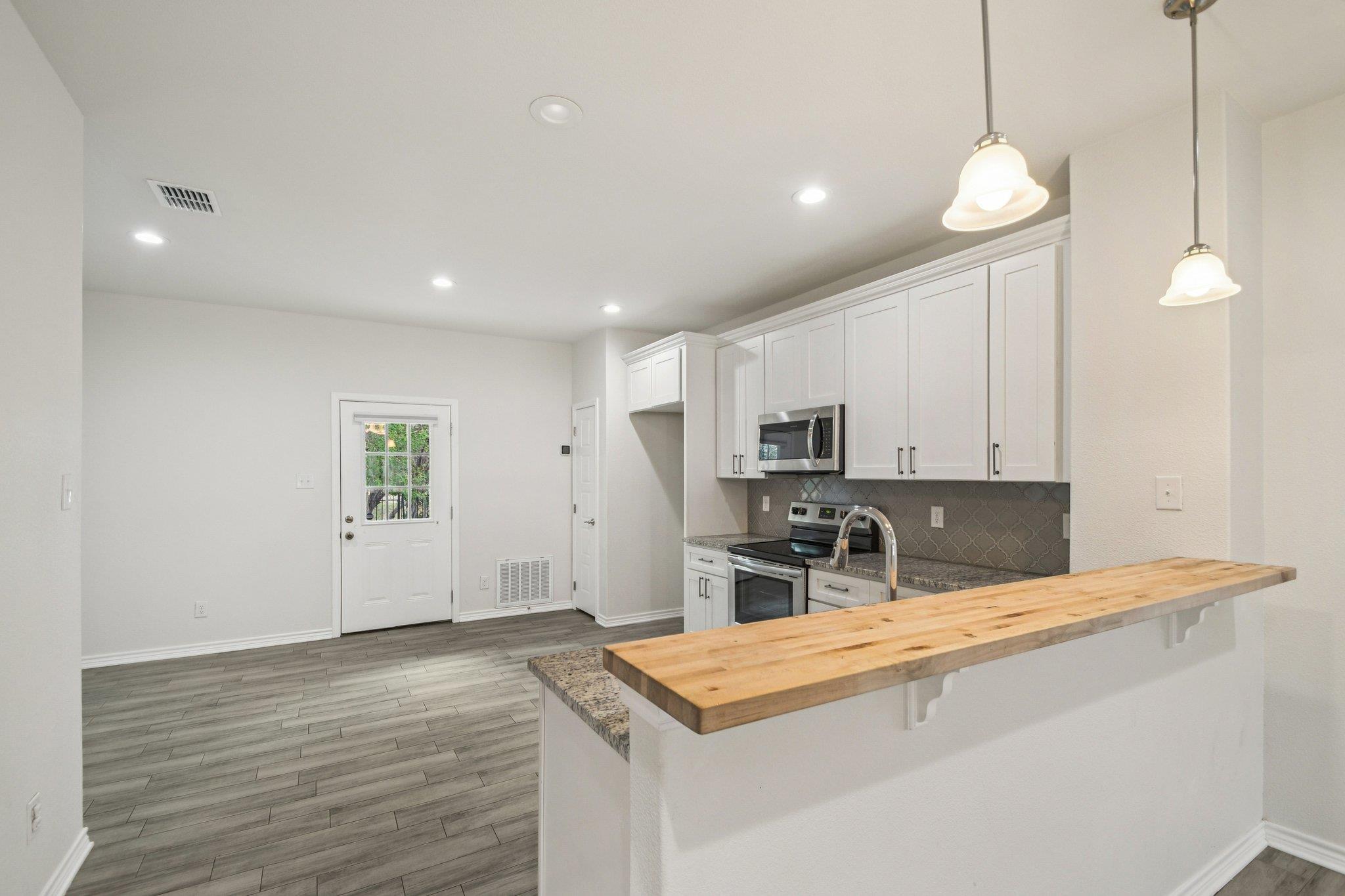 28 Deer Ridge Rd, Wimberley, TX 78676