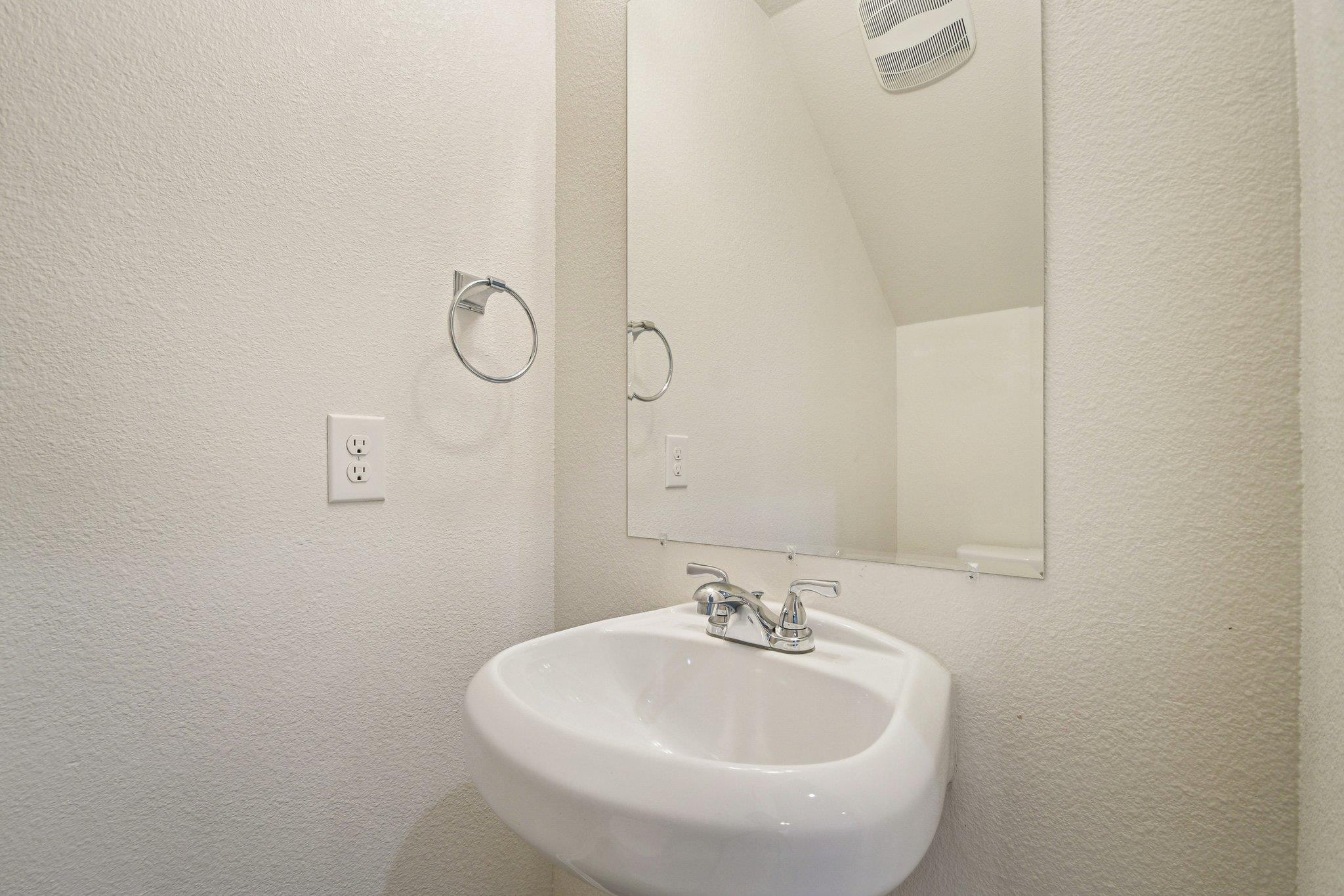 28 Deer Ridge Rd, Wimberley, TX 78676