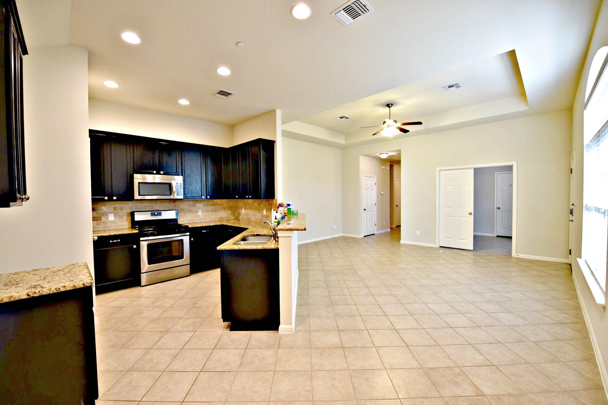 1900 Little Elm Trl # 9, Cedar Park, TX 78613