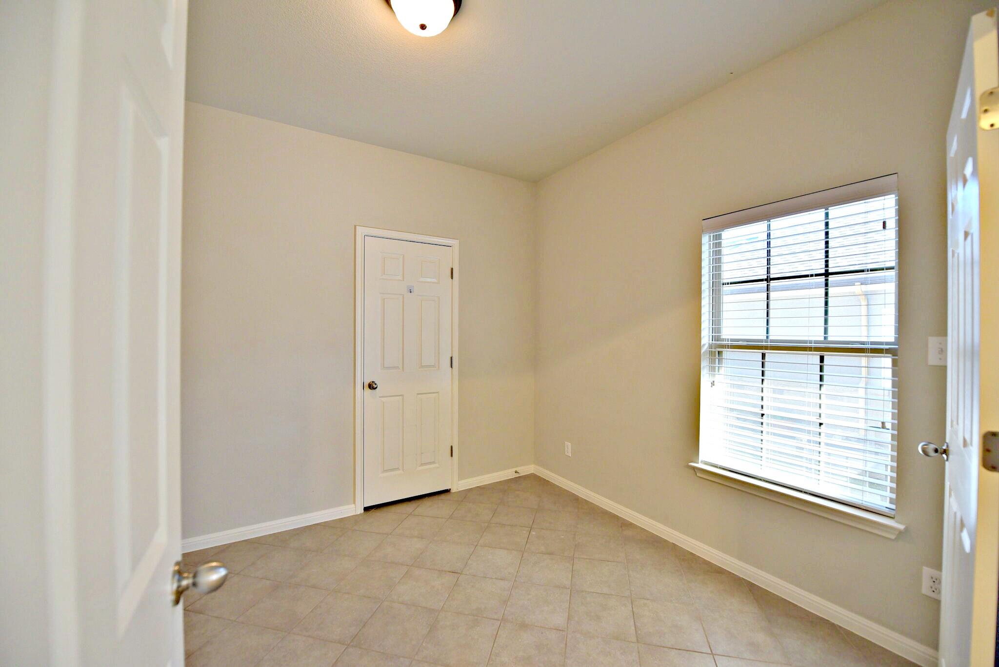 1900 Little Elm Trl # 9, Cedar Park, TX 78613