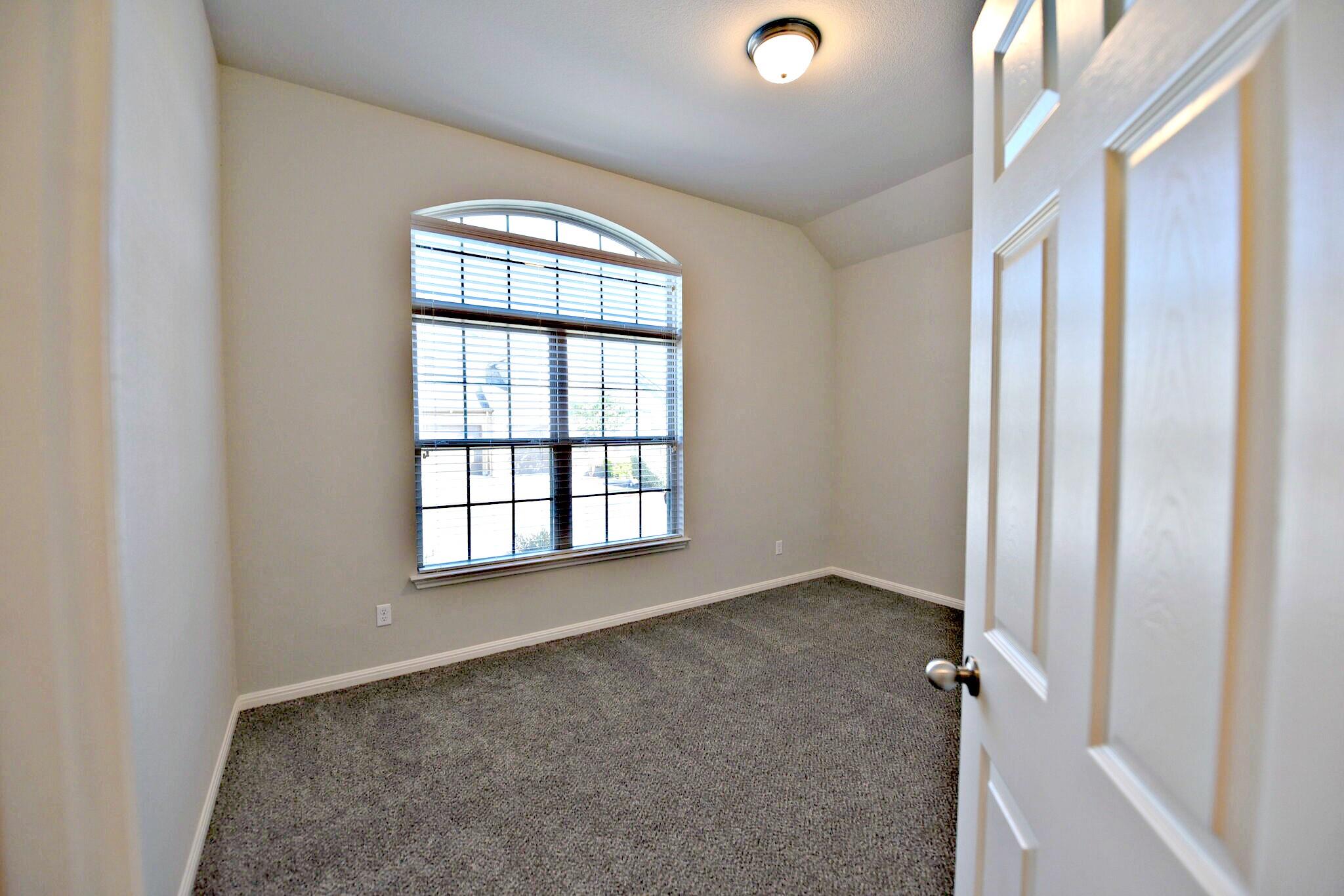 1900 Little Elm Trl # 9, Cedar Park, TX 78613