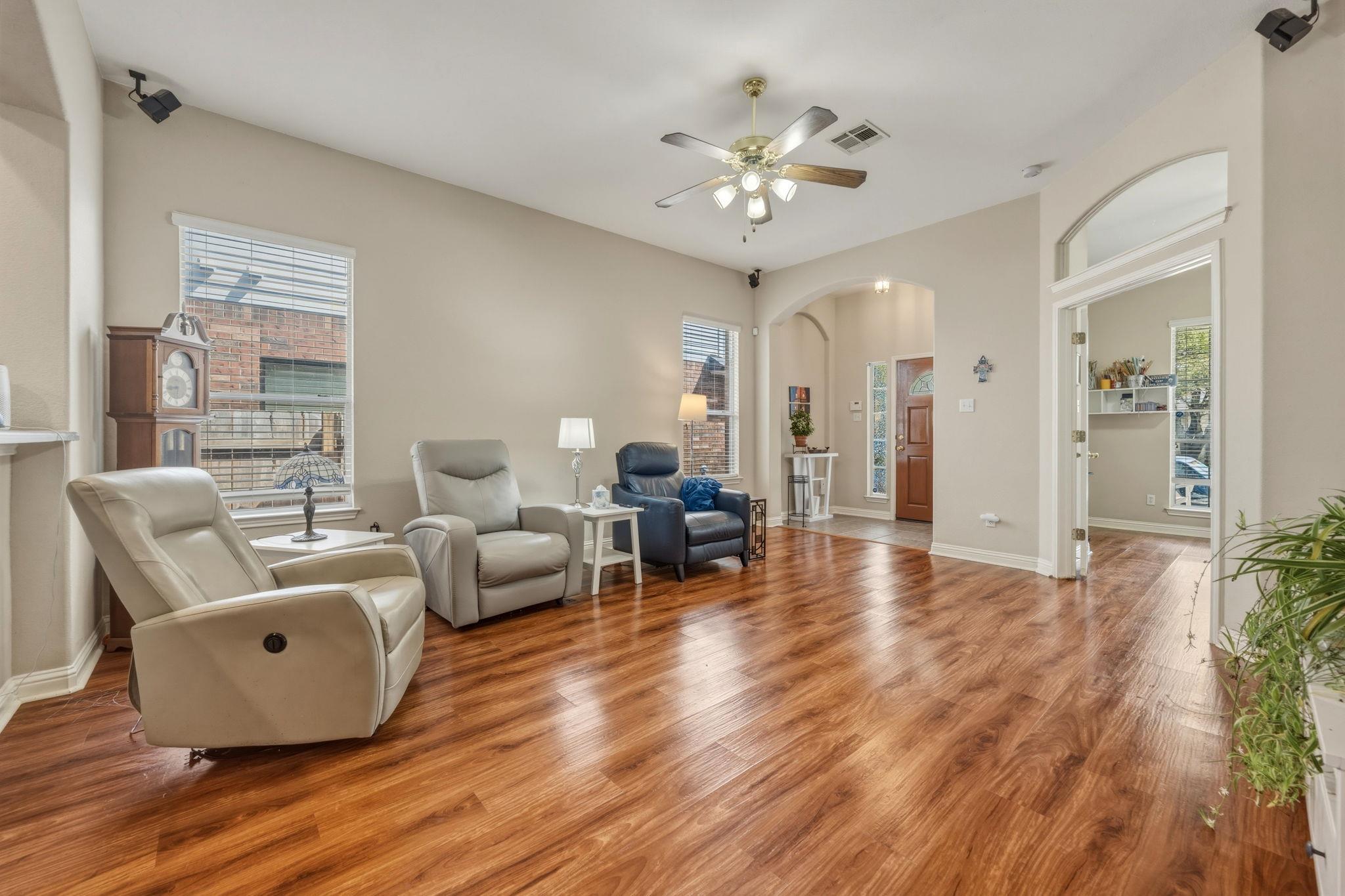 10112 Wind Cave Trl, Austin, TX 78747