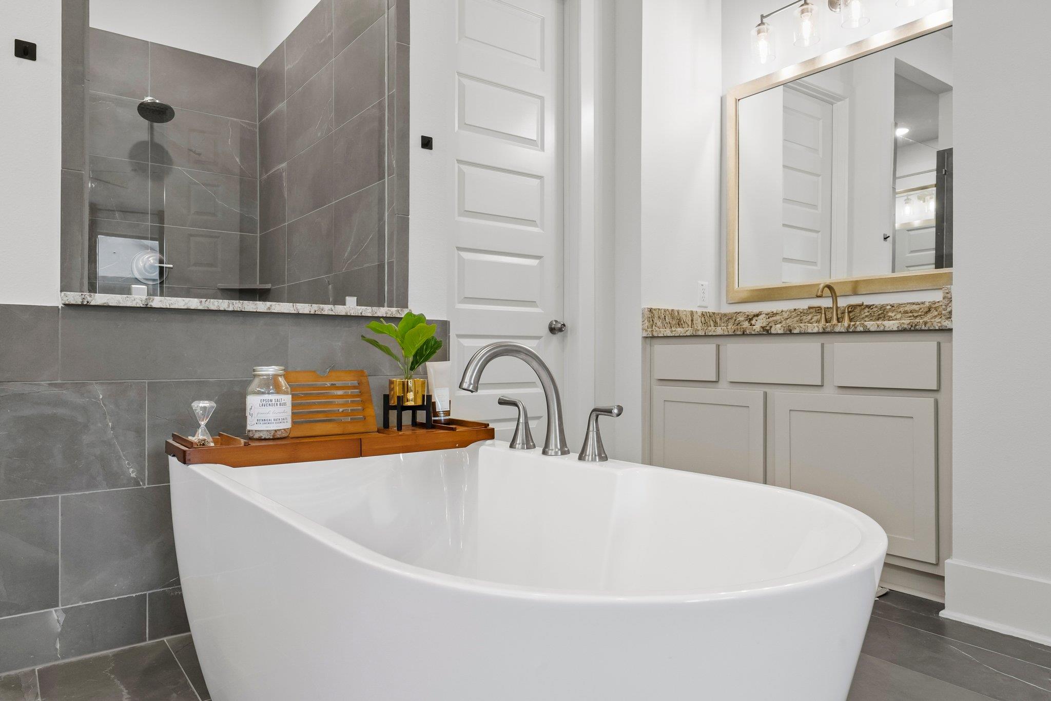 124 Low River Ln, Georgetown, TX 78628