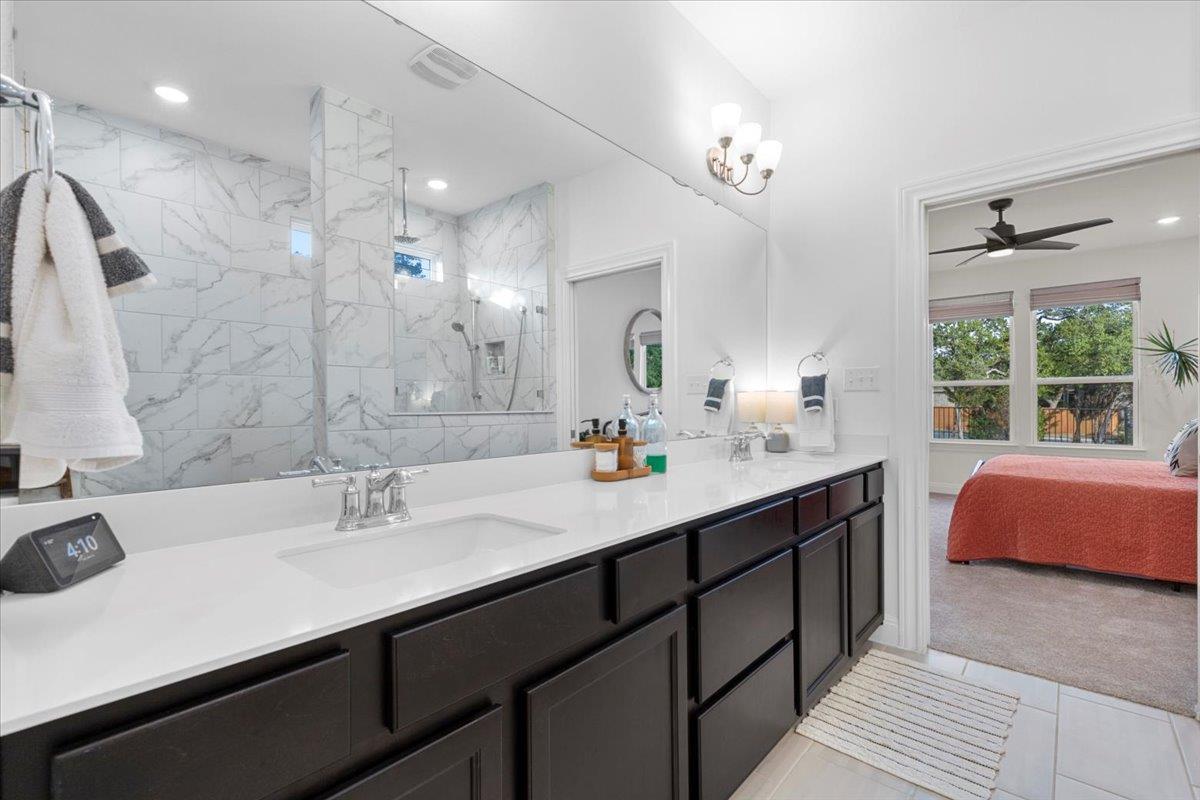 404 Climbing Rock Loop, Dripping Springs, TX 78620