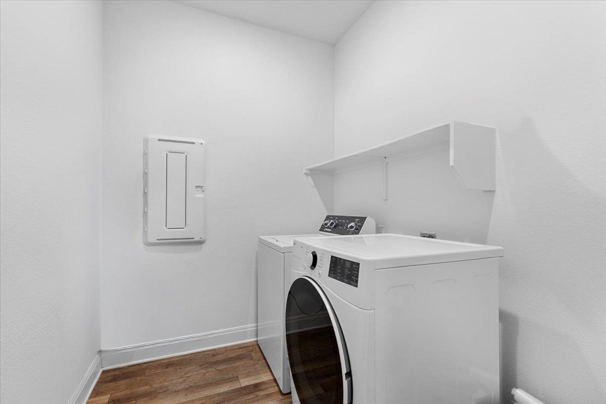 404 Climbing Rock Loop, Dripping Springs, TX 78620