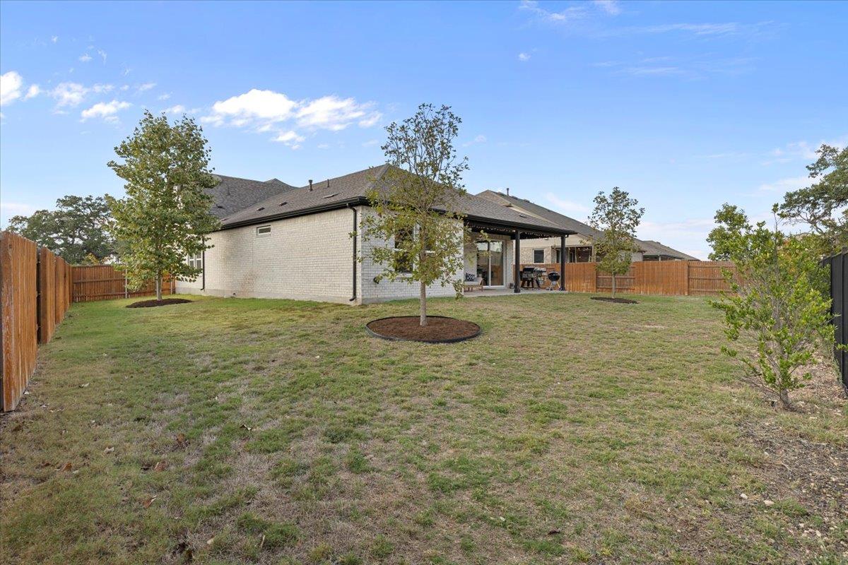 404 Climbing Rock Loop, Dripping Springs, TX 78620