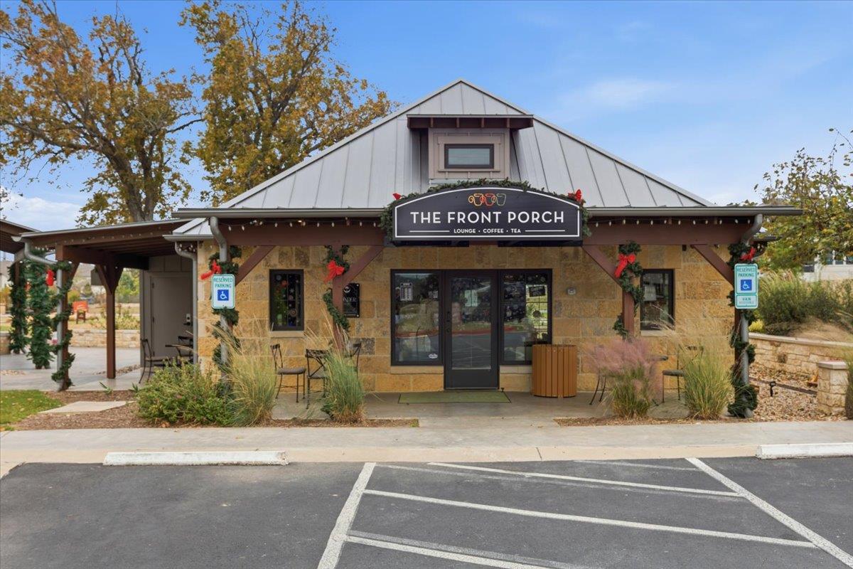 404 Climbing Rock Loop, Dripping Springs, TX 78620