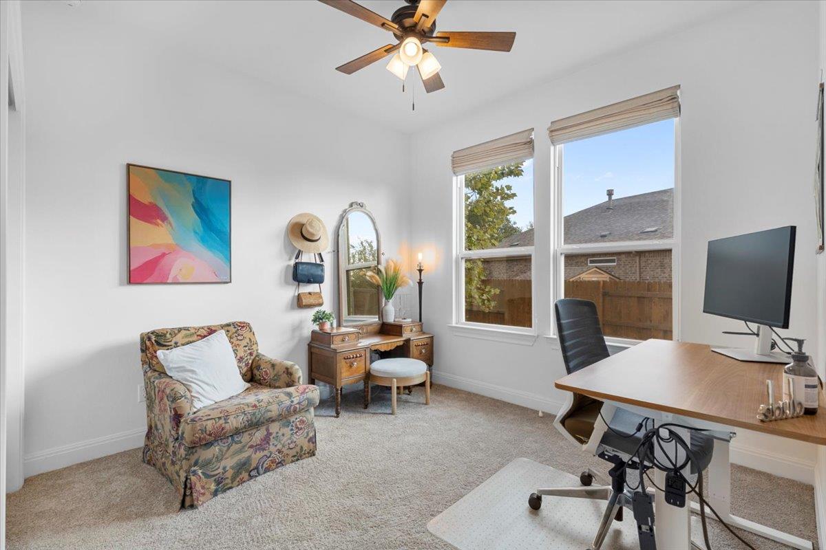 404 Climbing Rock Loop, Dripping Springs, TX 78620