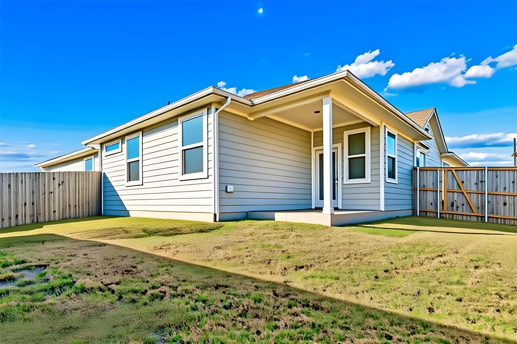 501 Peace Dr, Liberty Hill, TX 78642