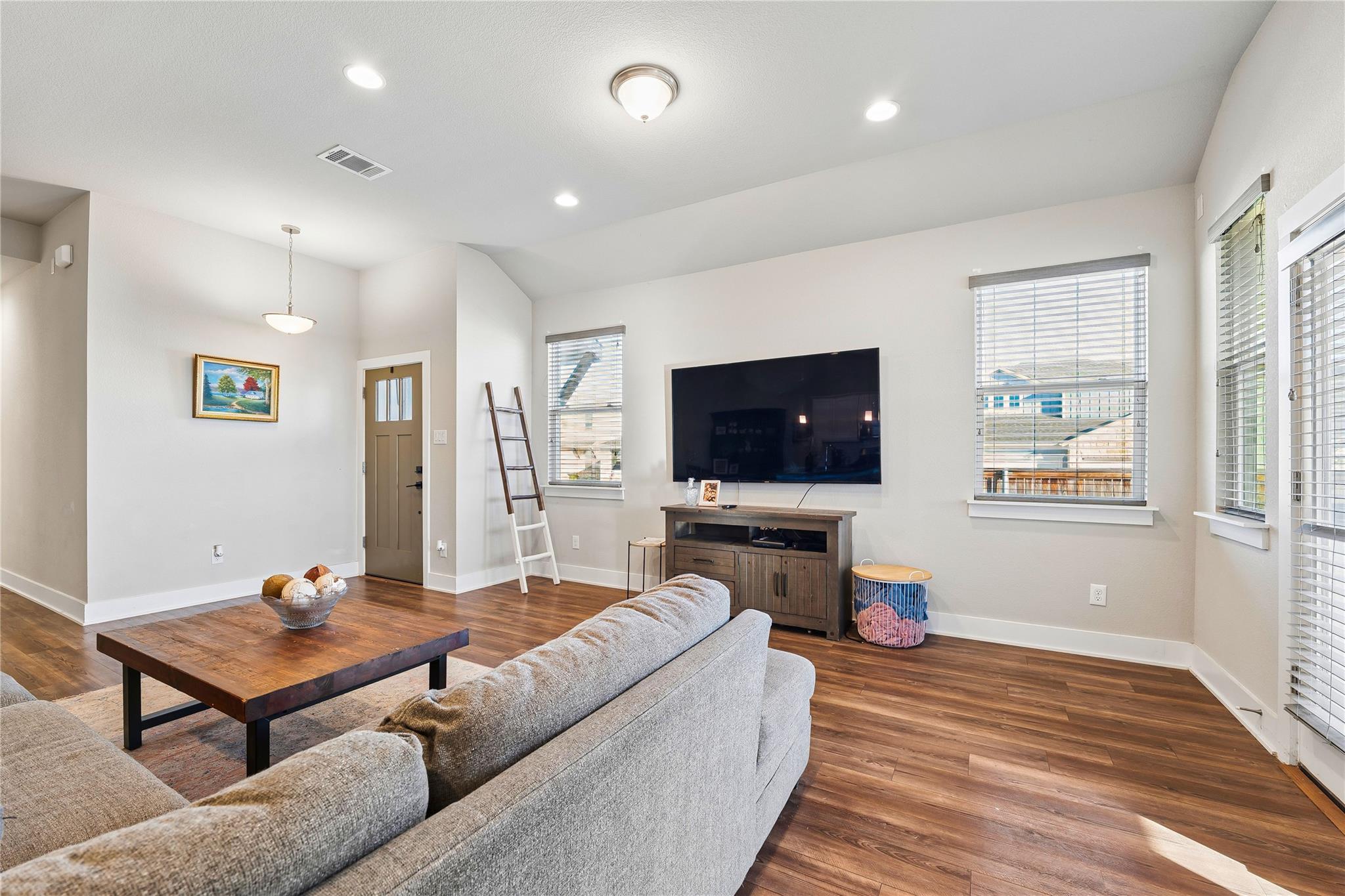 501 Peace Dr, Liberty Hill, TX 78642