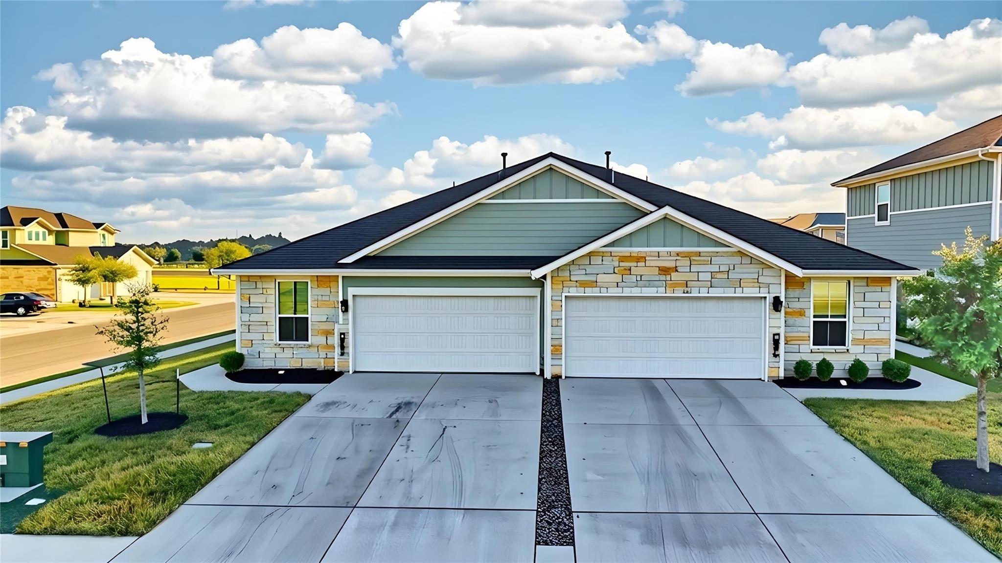 501 Peace Dr, Liberty Hill, TX 78642