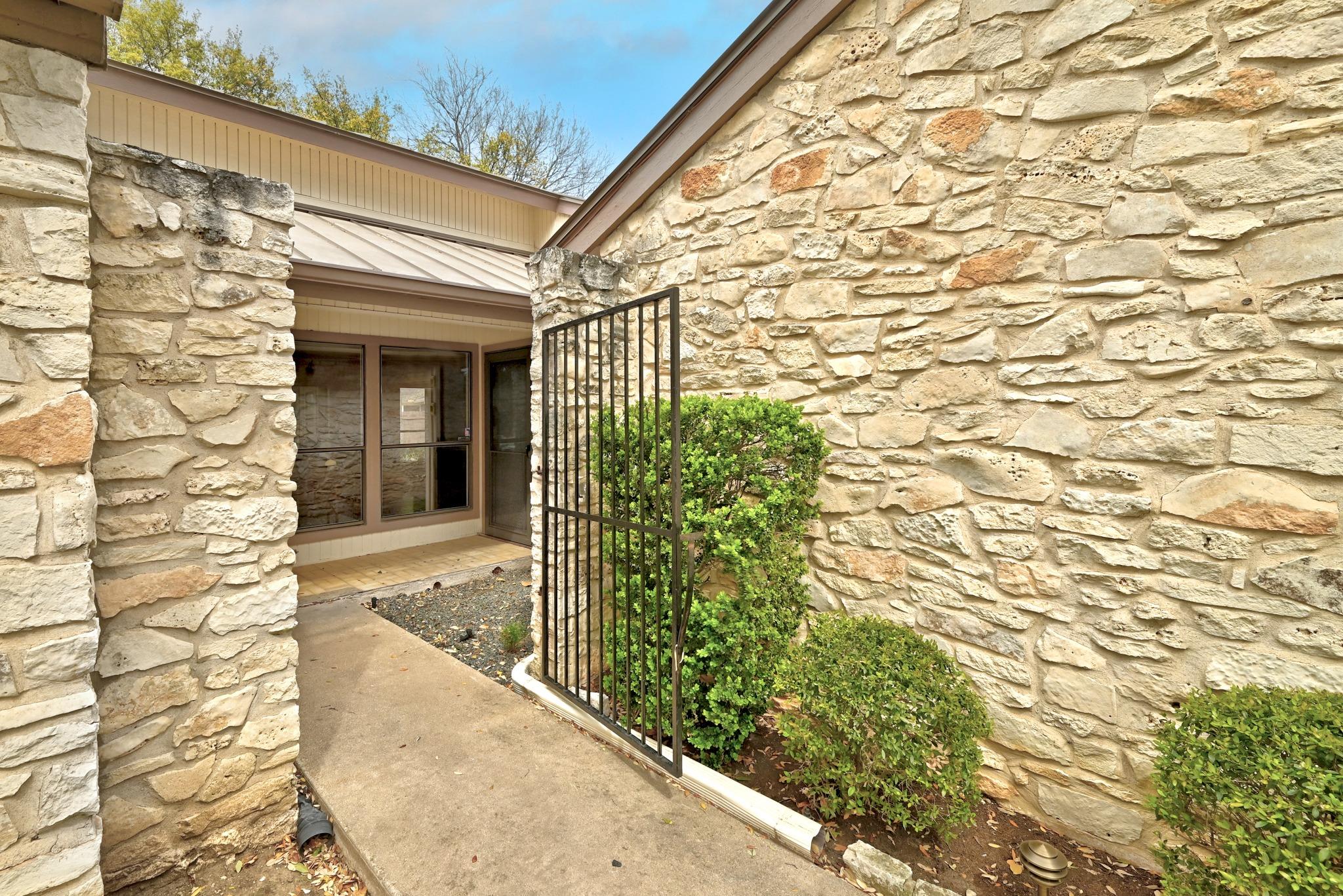 10923 Preston Trails Dr, Austin, TX 78747