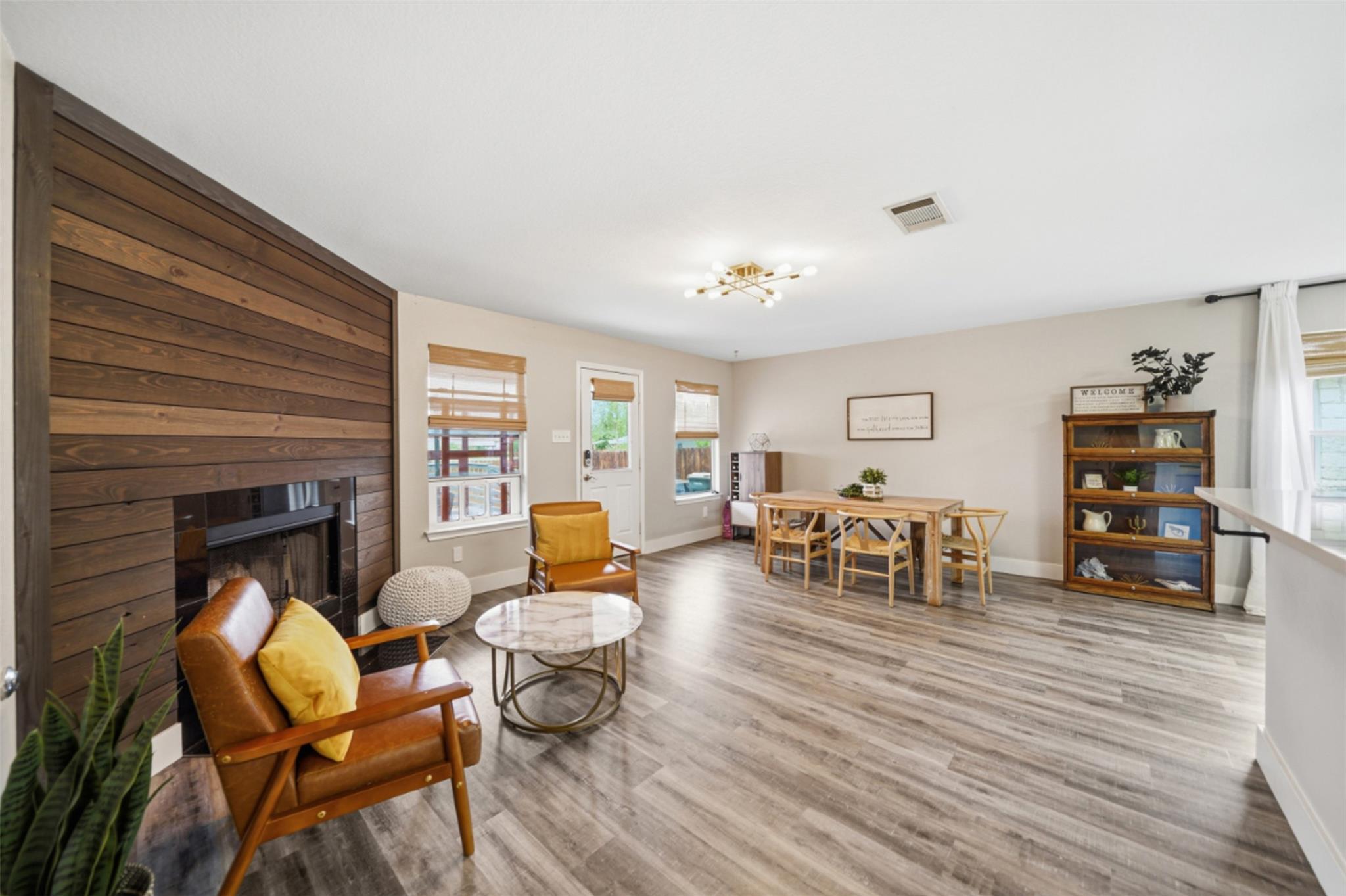 119 Salado Dr, Kyle, TX 78640