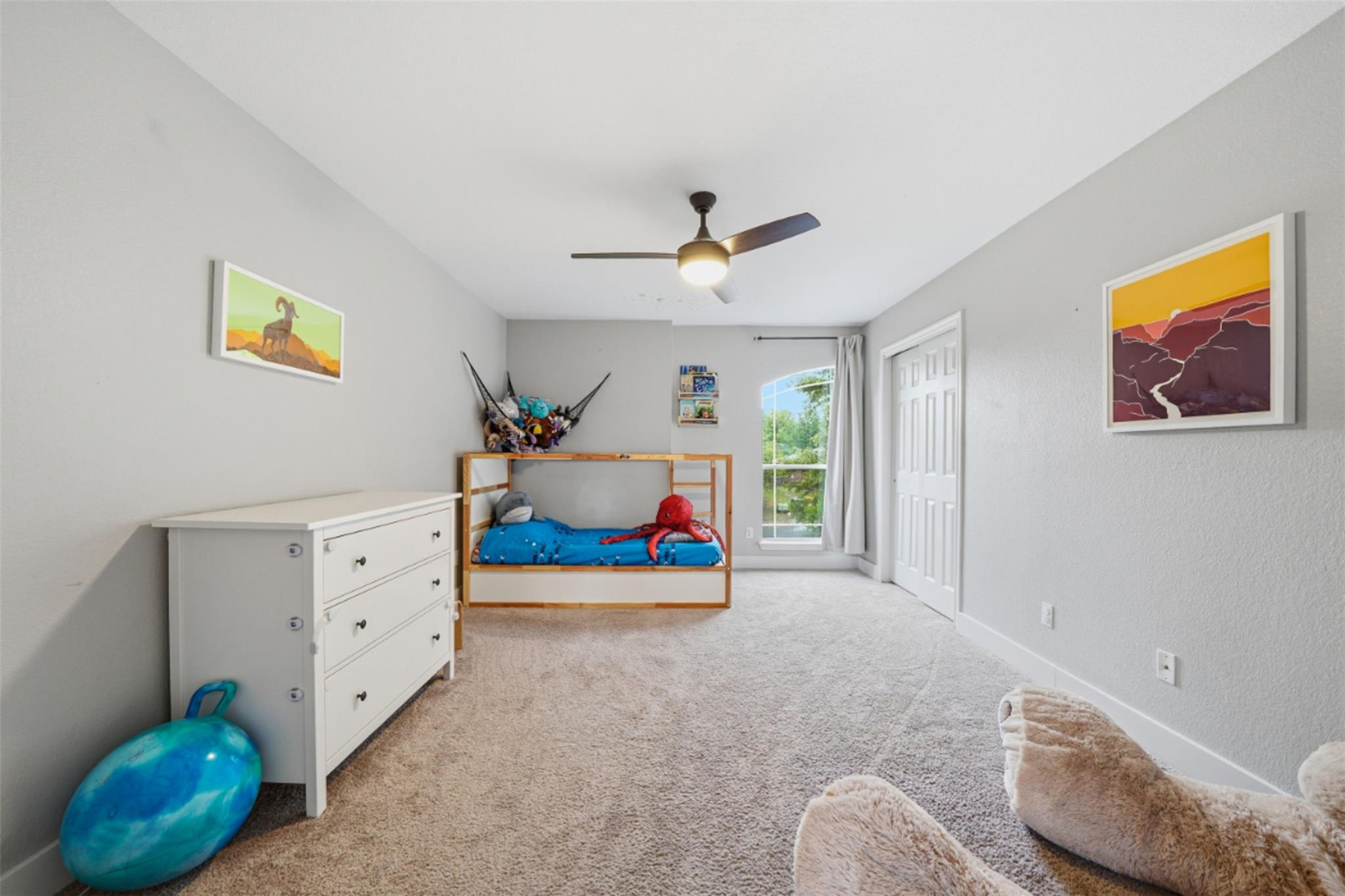 119 Salado Dr, Kyle, TX 78640