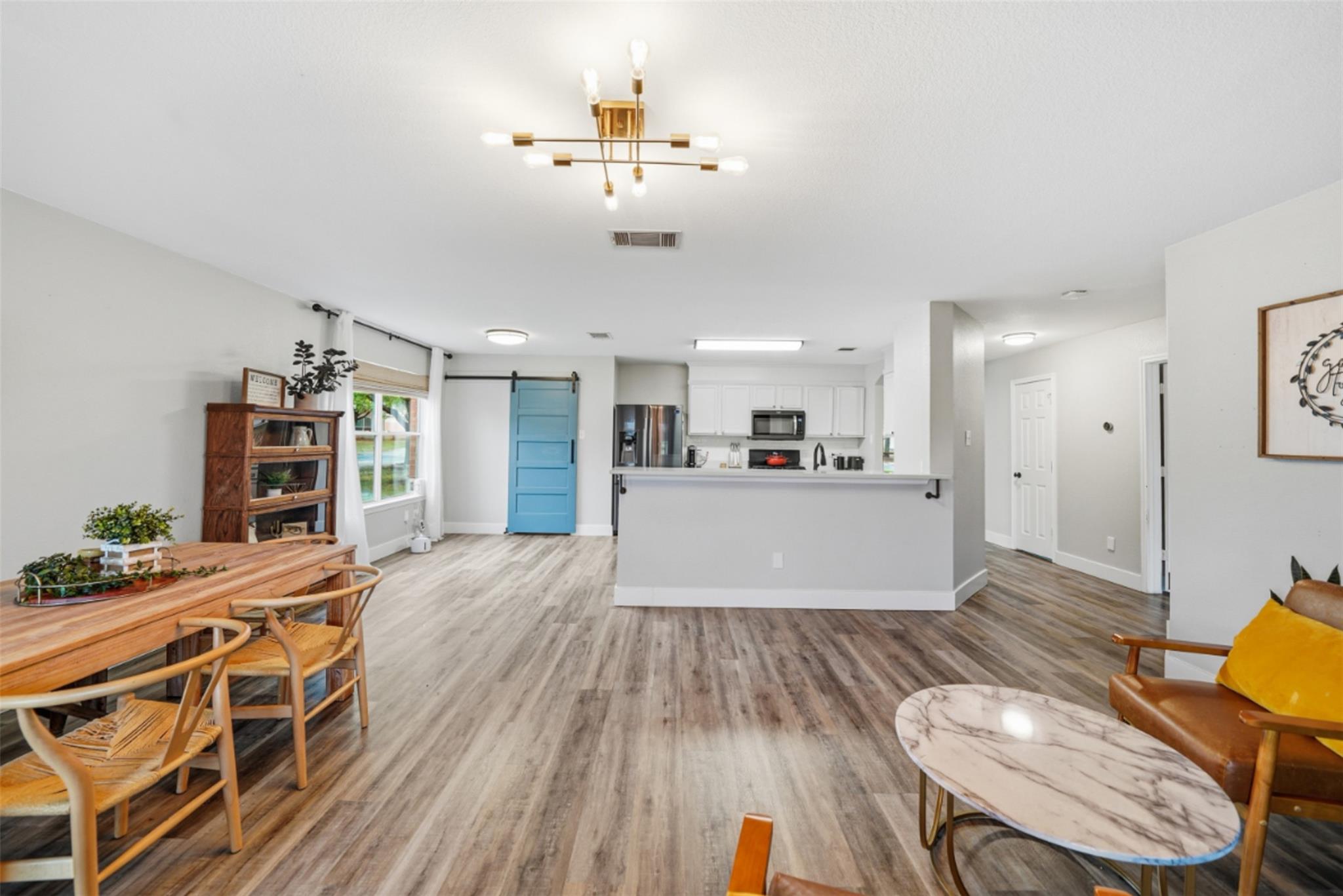 119 Salado Dr, Kyle, TX 78640