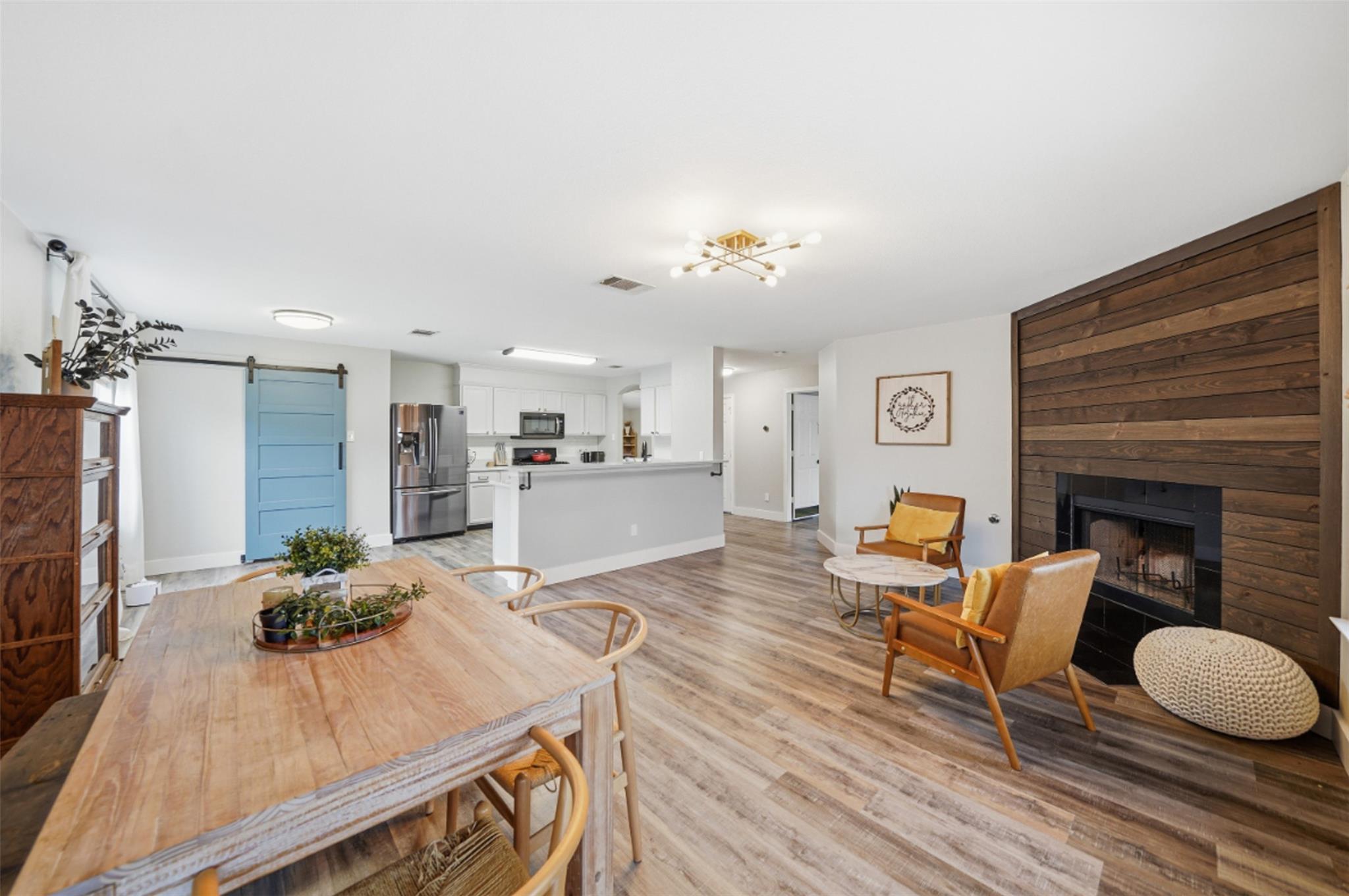 119 Salado Dr, Kyle, TX 78640