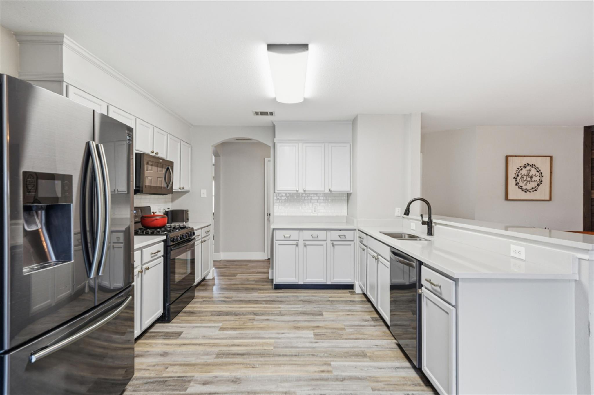 119 Salado Dr, Kyle, TX 78640