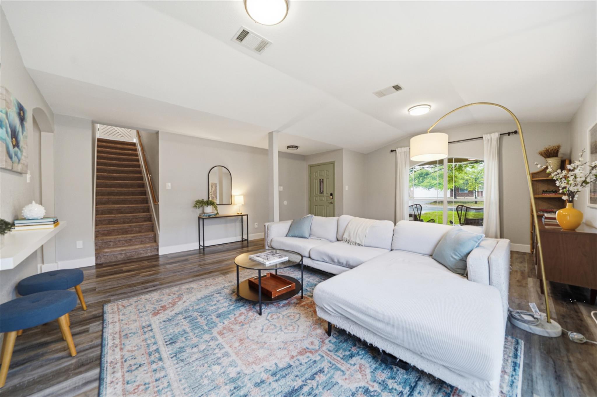 119 Salado Dr, Kyle, TX 78640