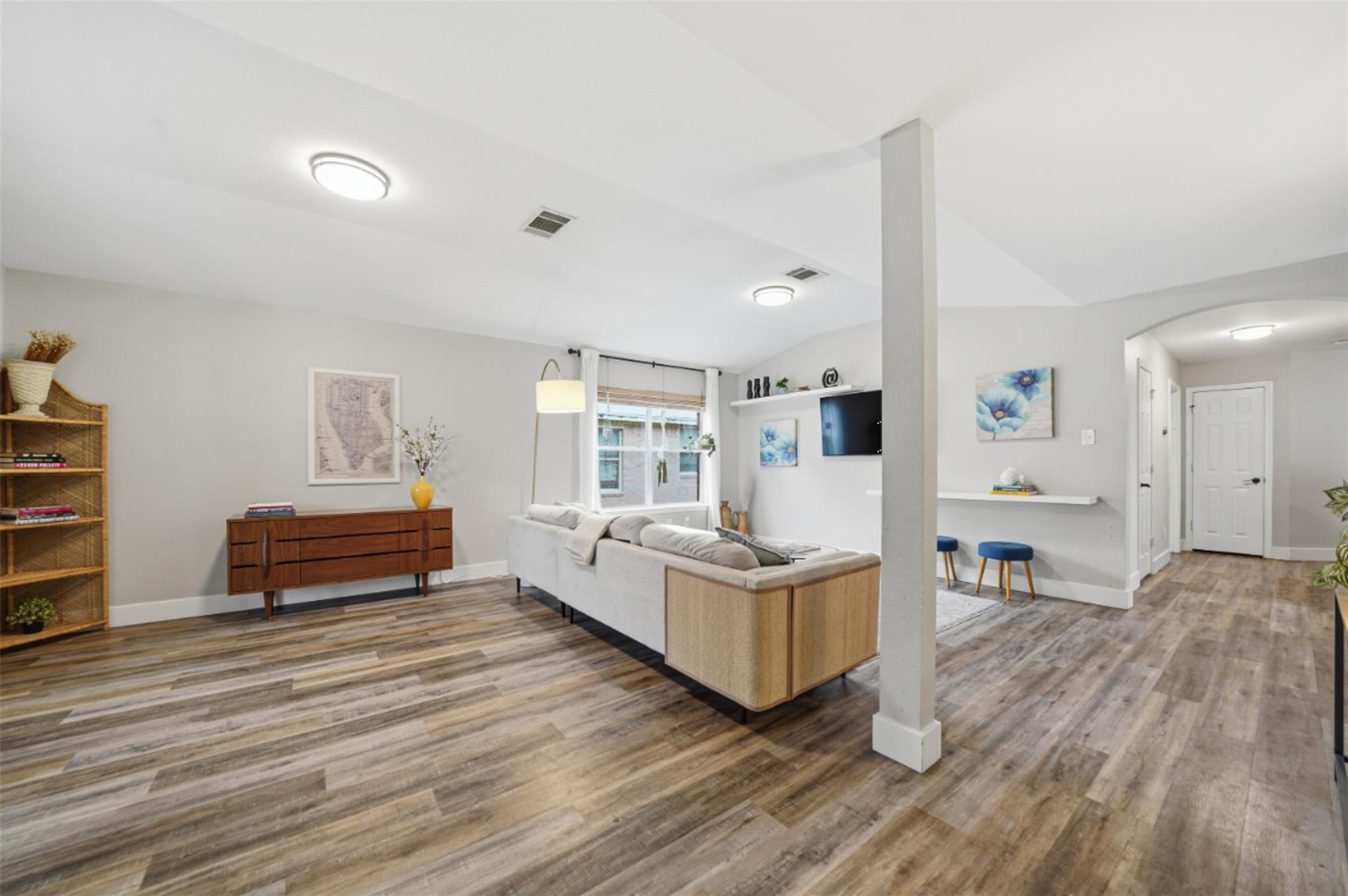 119 Salado Dr, Kyle, TX 78640