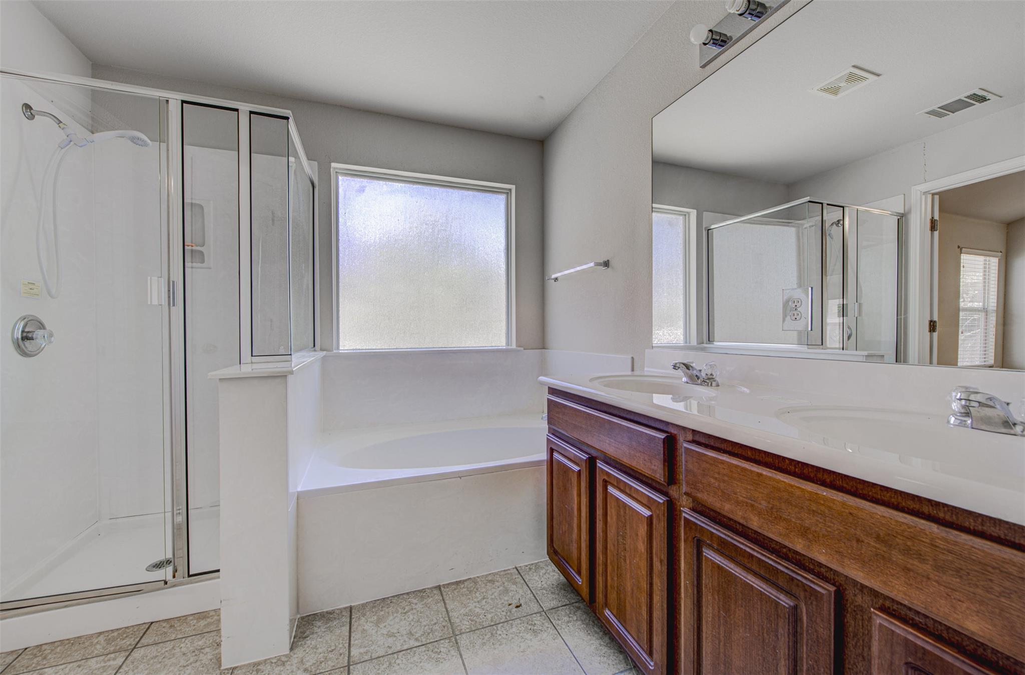 2090 Intrepid Dr, Buda, TX 78610