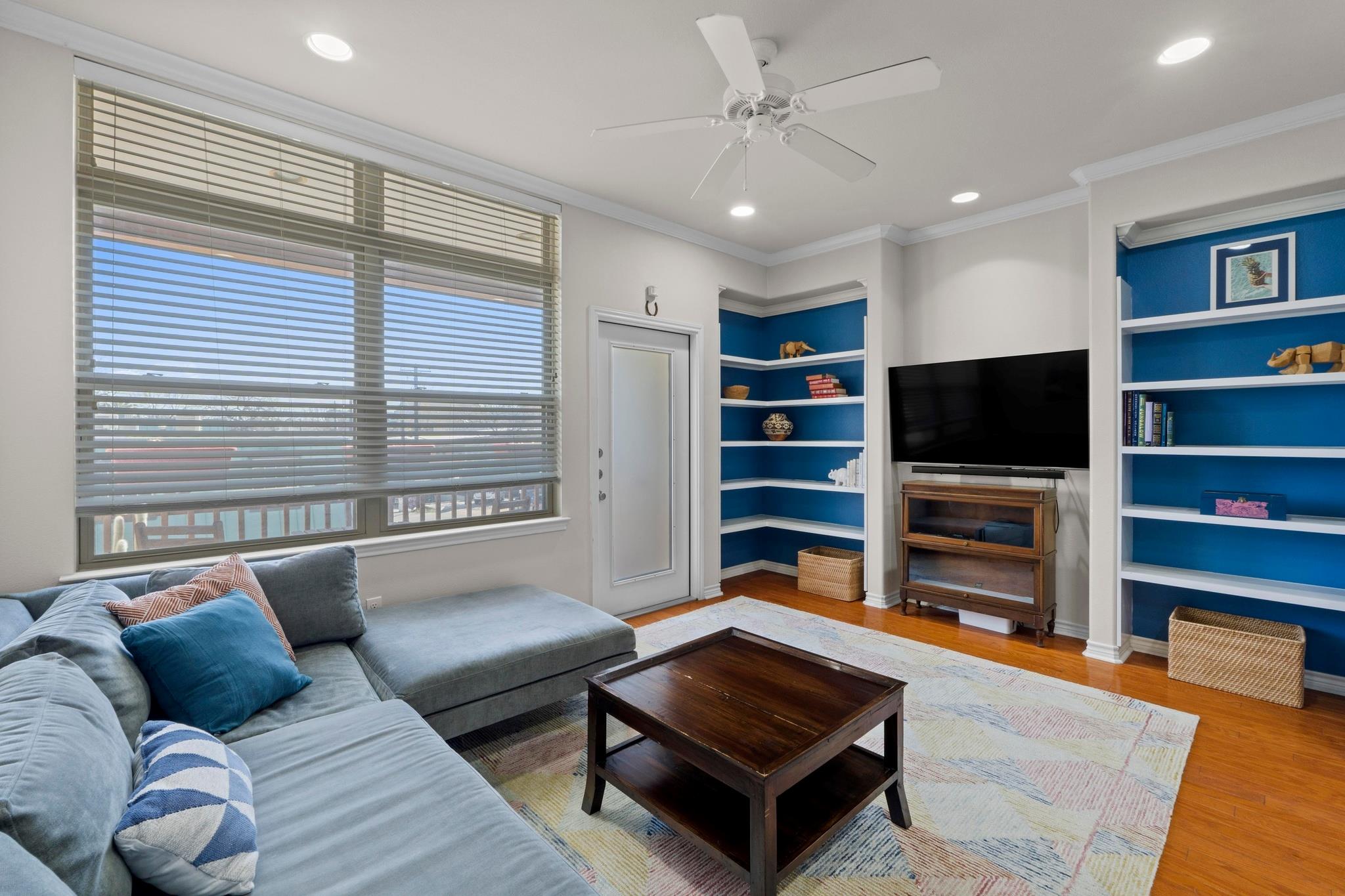 305 E 31st St # 2, Austin, TX 78705