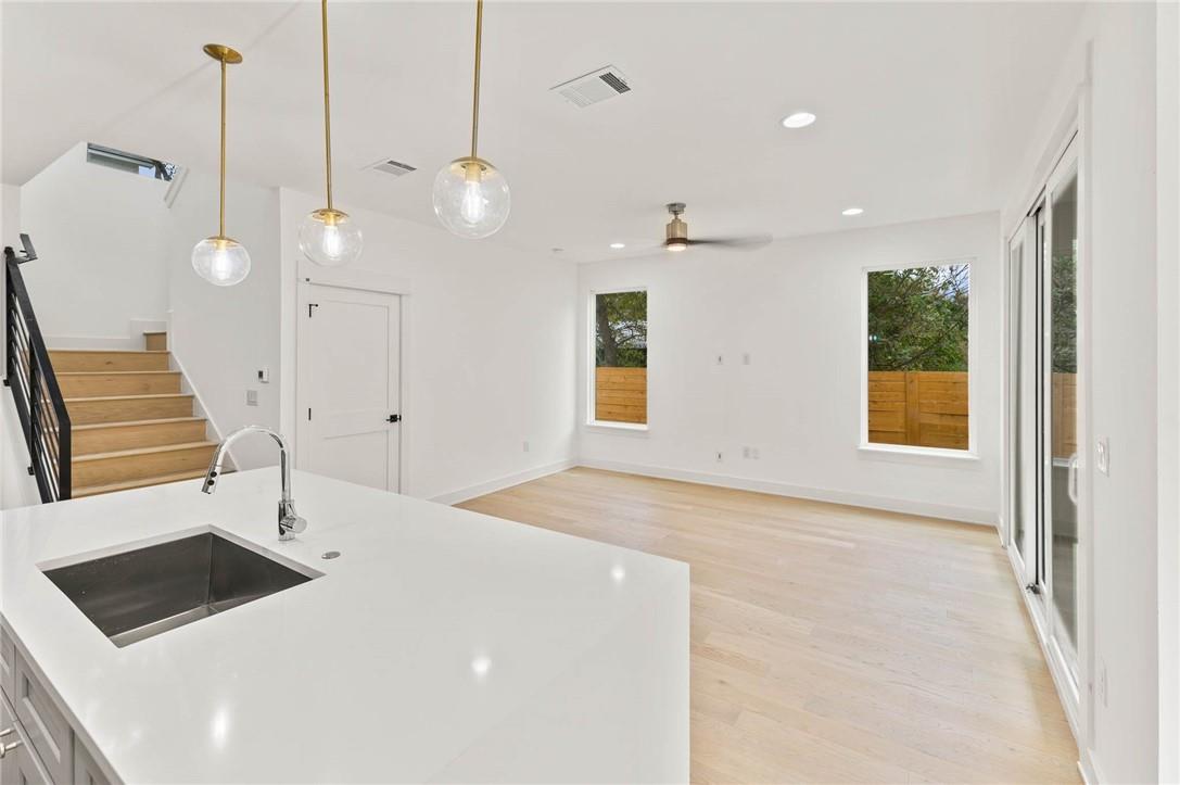 3321 Hemlock Ave # 2, Austin, TX 78722