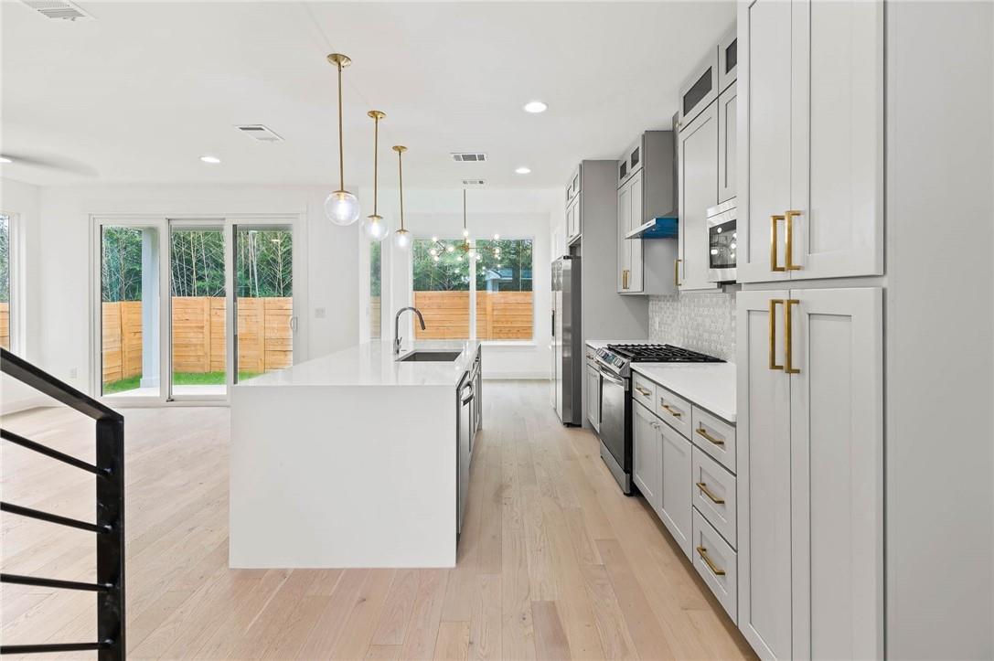 3321 Hemlock Ave # 2, Austin, TX 78722