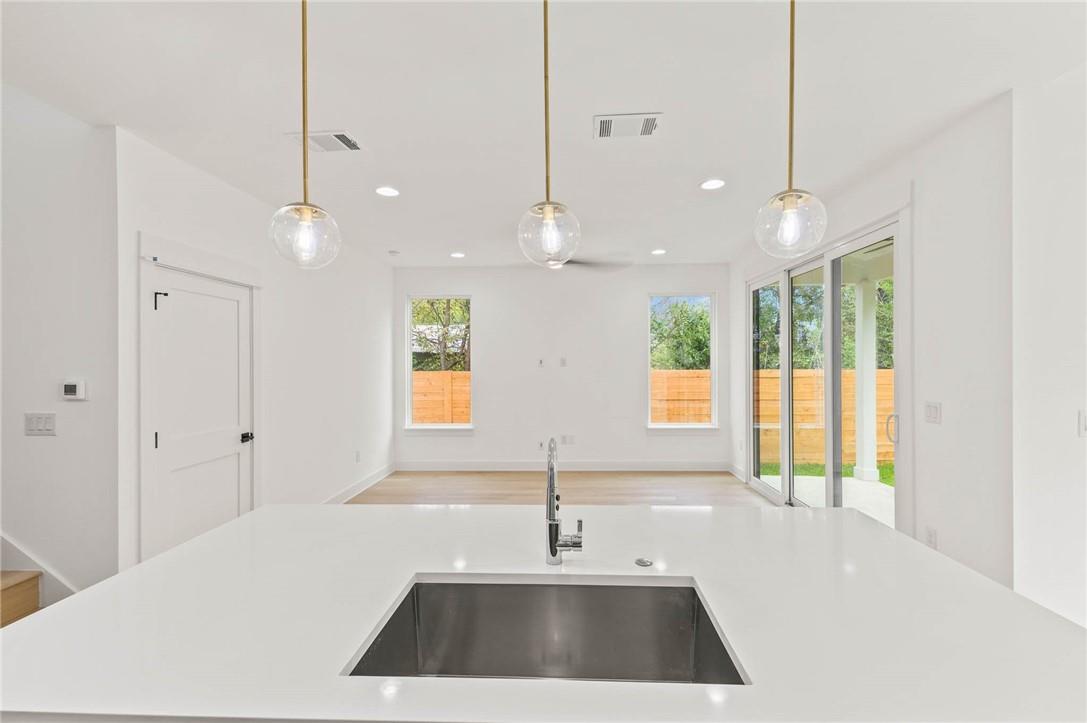 3321 Hemlock Ave # 2, Austin, TX 78722