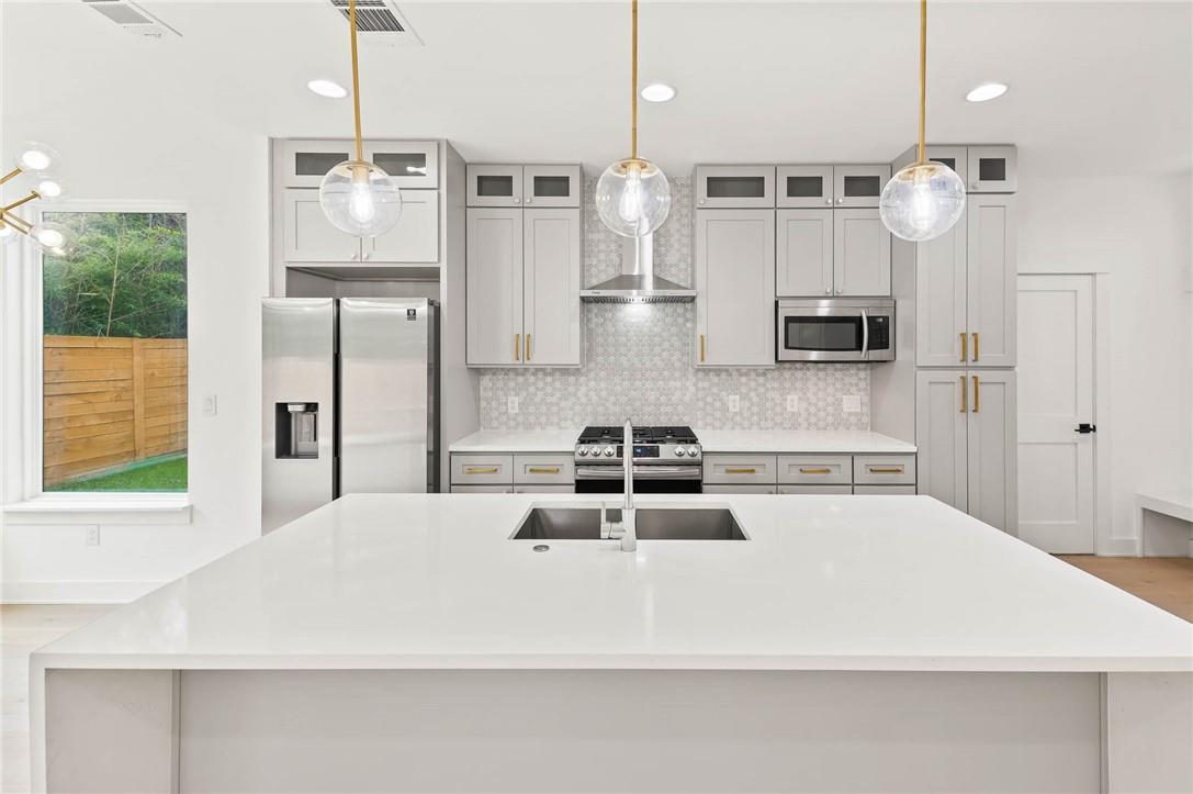 3321 Hemlock Ave # 2, Austin, TX 78722